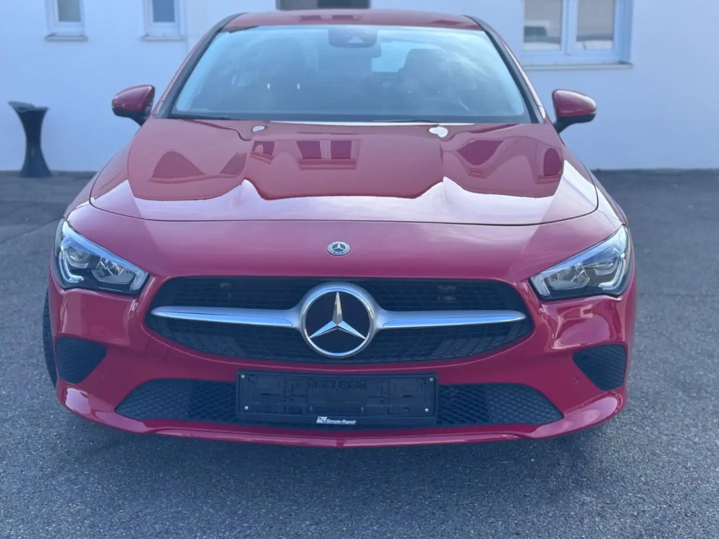 Mercedes-Benz CLA 180 Automatik *MBUX*LED*AHK*DistronicPlus* Roşu - 2