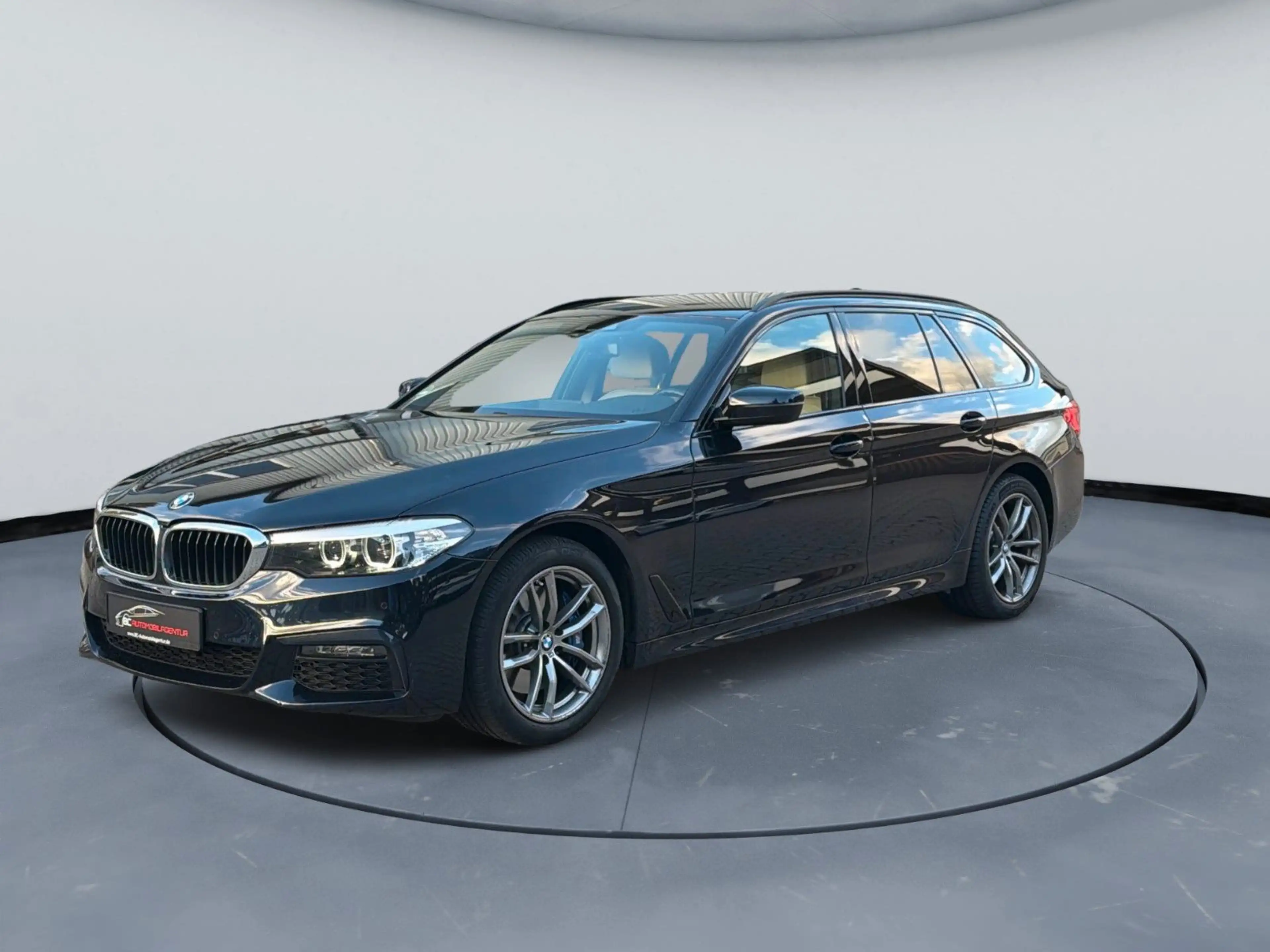 BMW 530 i M Sport Harman-Kardon Massage Leder Memory — photo 3