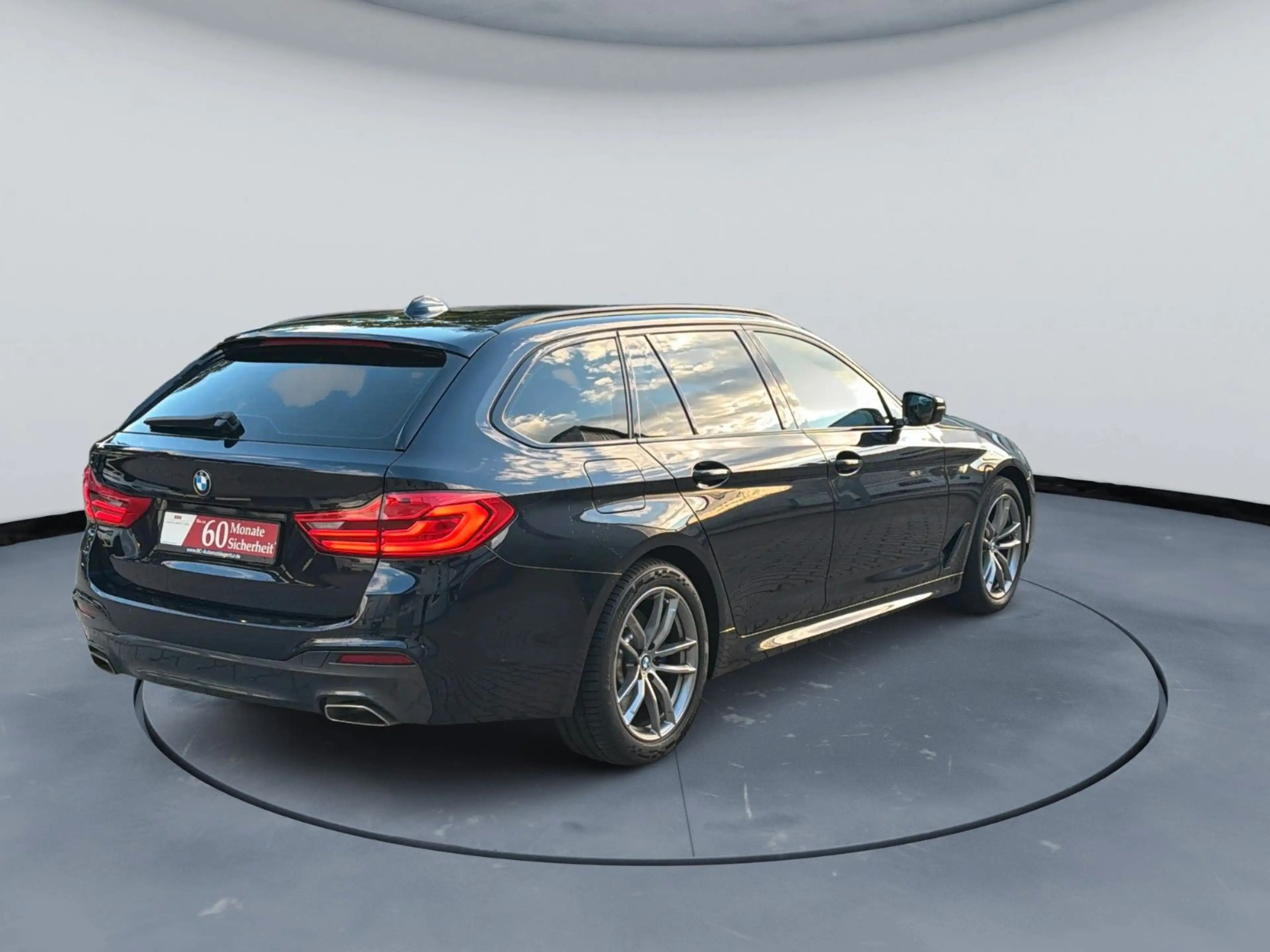 BMW 530 i M Sport Harman-Kardon Massage Leder Memory — photo 7