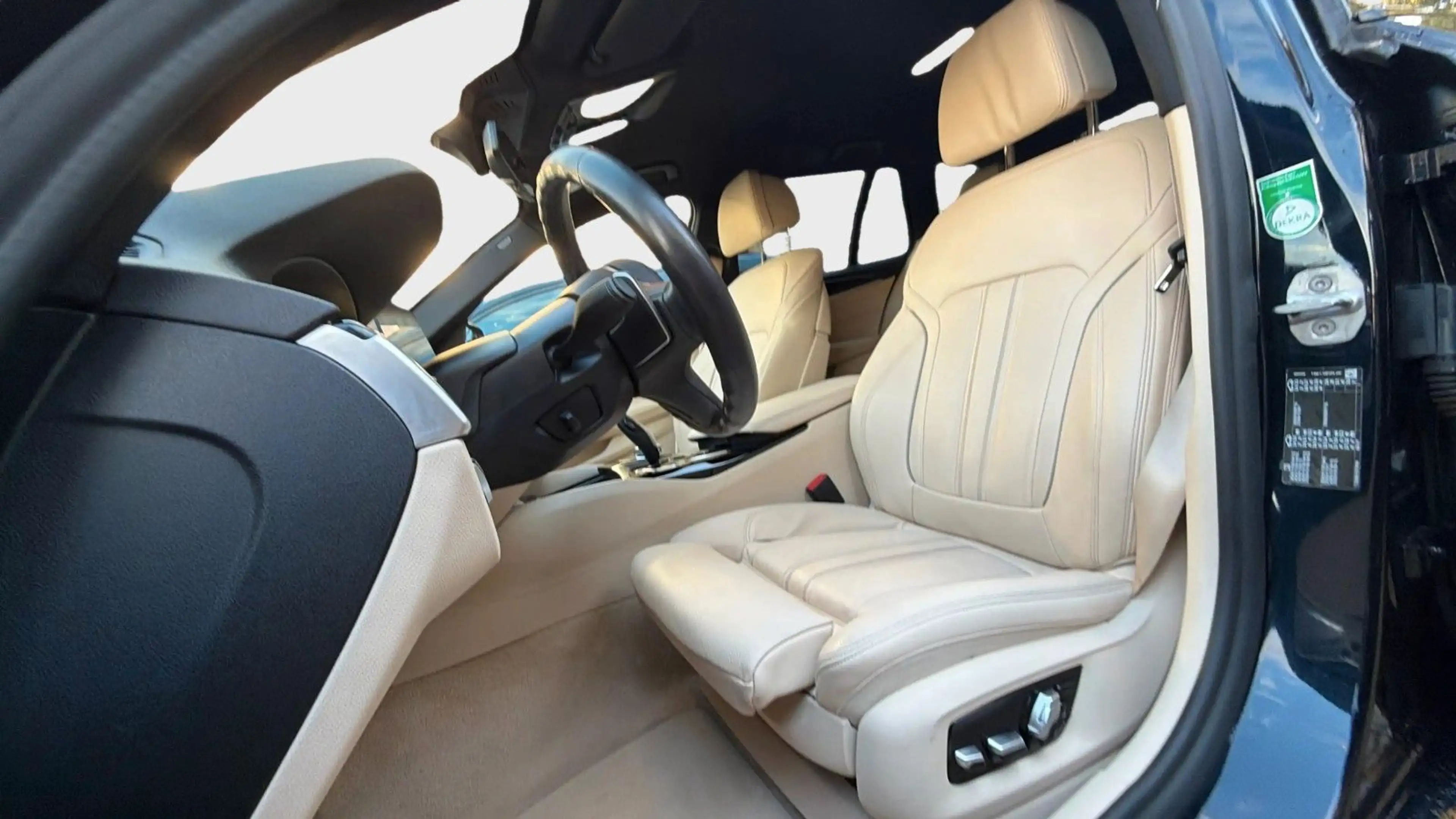 BMW 530 i M Sport Harman-Kardon Massage Leder Memory — photo 9