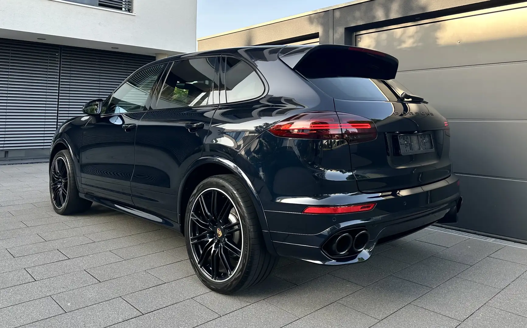 Porsche Cayenne 3.0 Diesel SportDesign Top Gepflegt TÜV 2027 Blau - 2