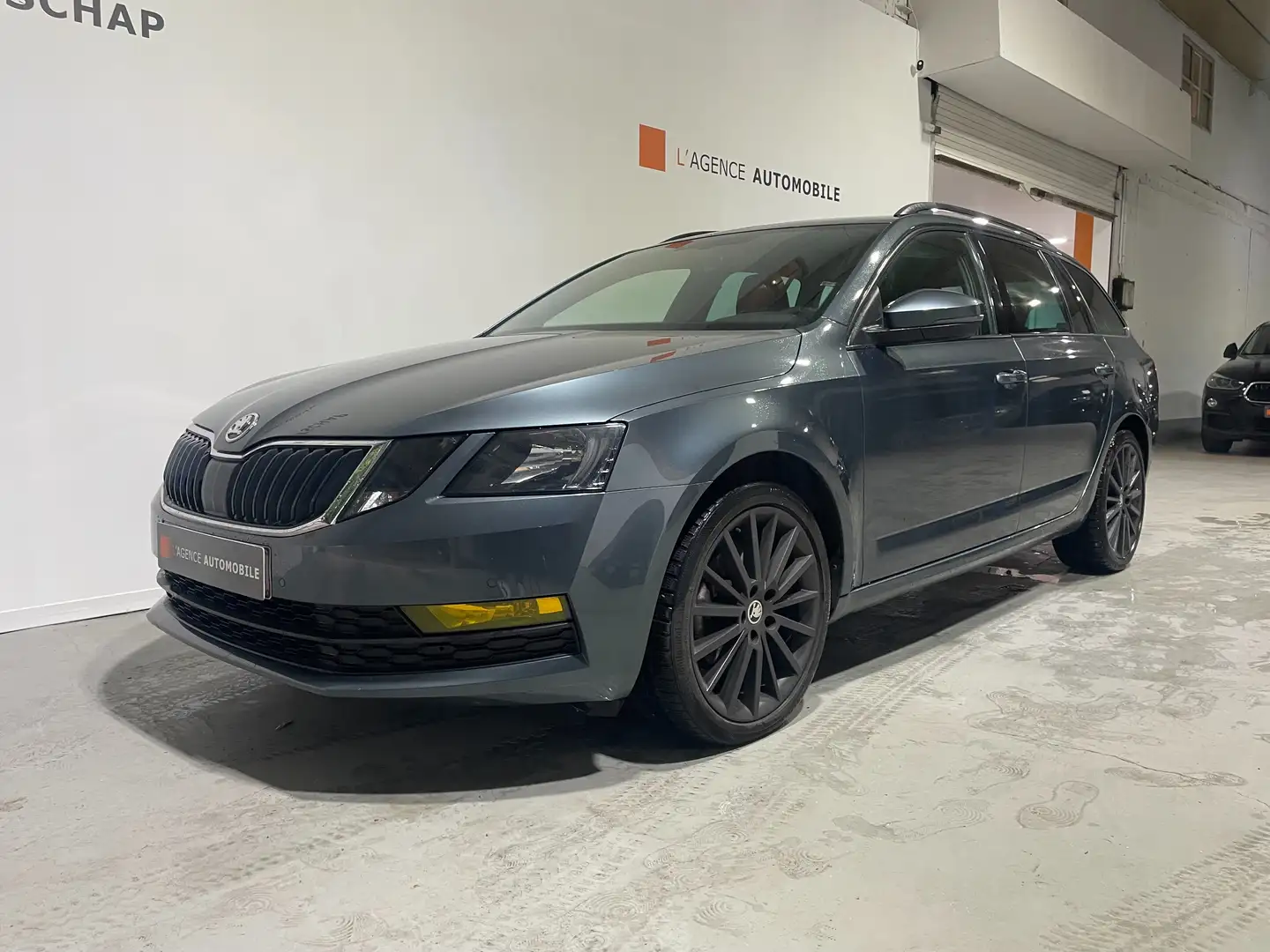 Skoda Octavia GARANTIE 12 à 48 MOIS Bleu - 2