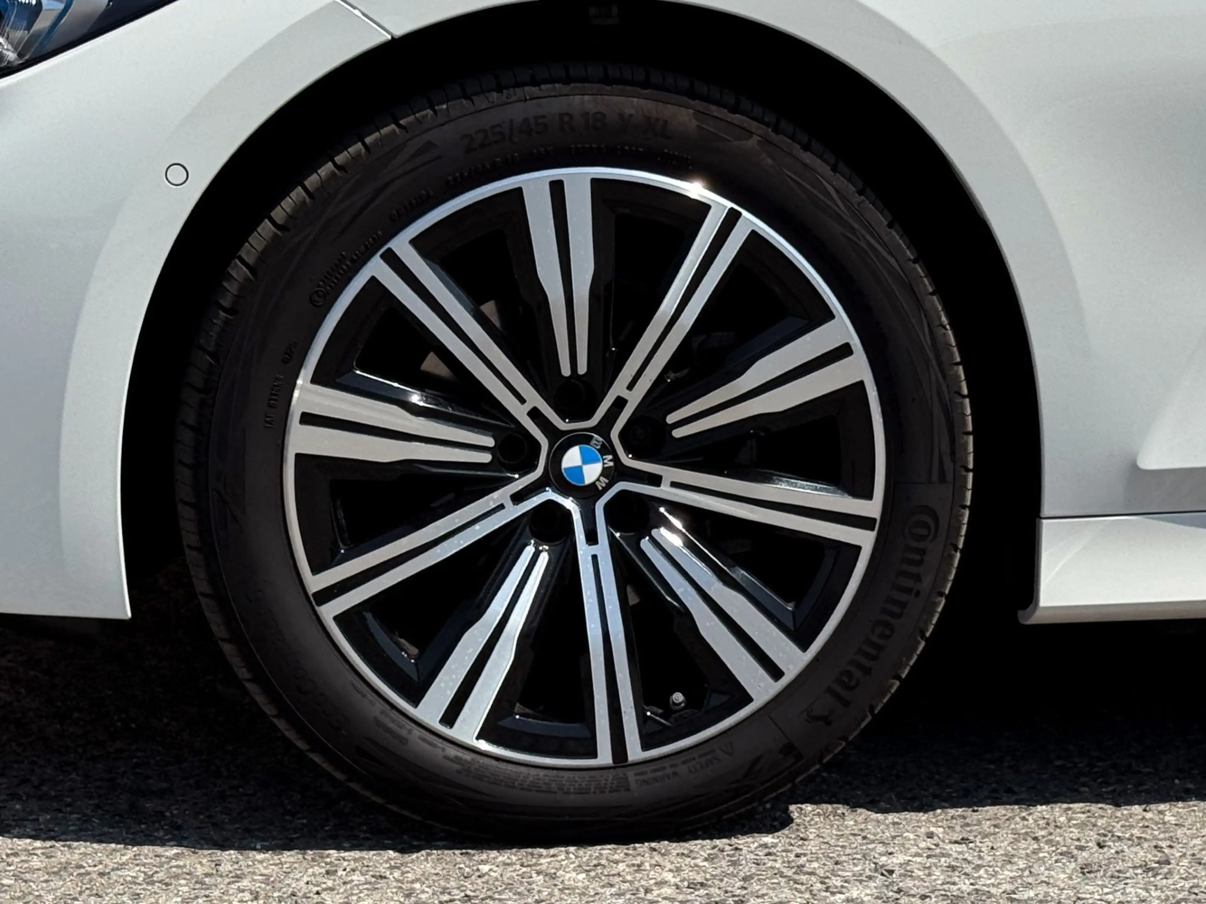 BMW 318 i — photo 7