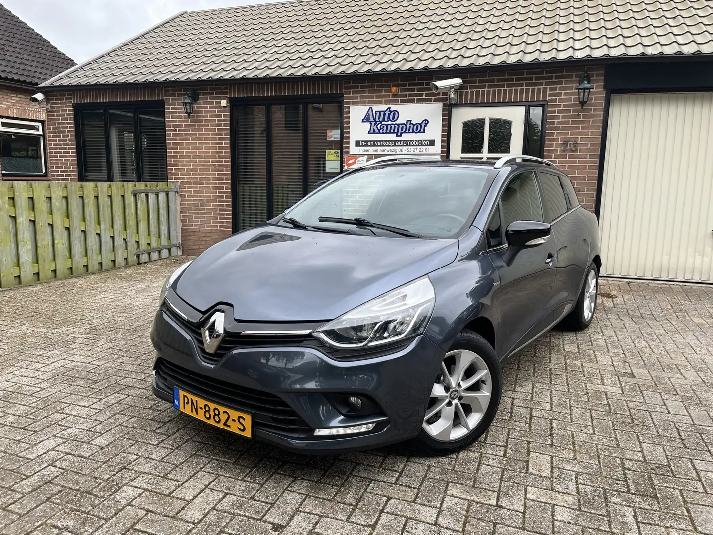 Renault Clio Estate 1.5 dCi Ecoleader Limited Nieuwe A.P.K. Grau - 1