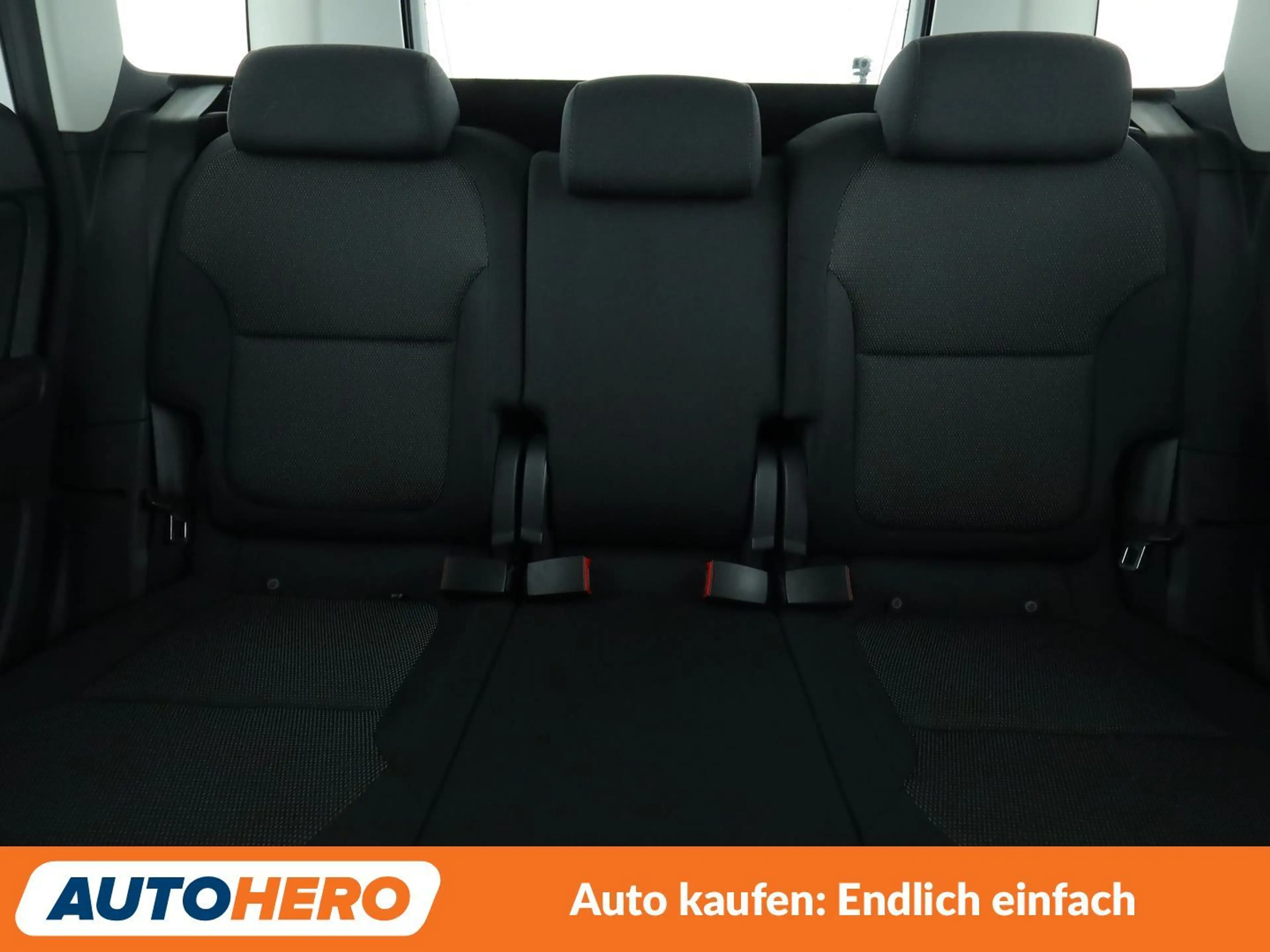 Skoda Yeti 1.2 TSI Edition Outdoor *TEMPO*ALU*KLIMA* — photo 15