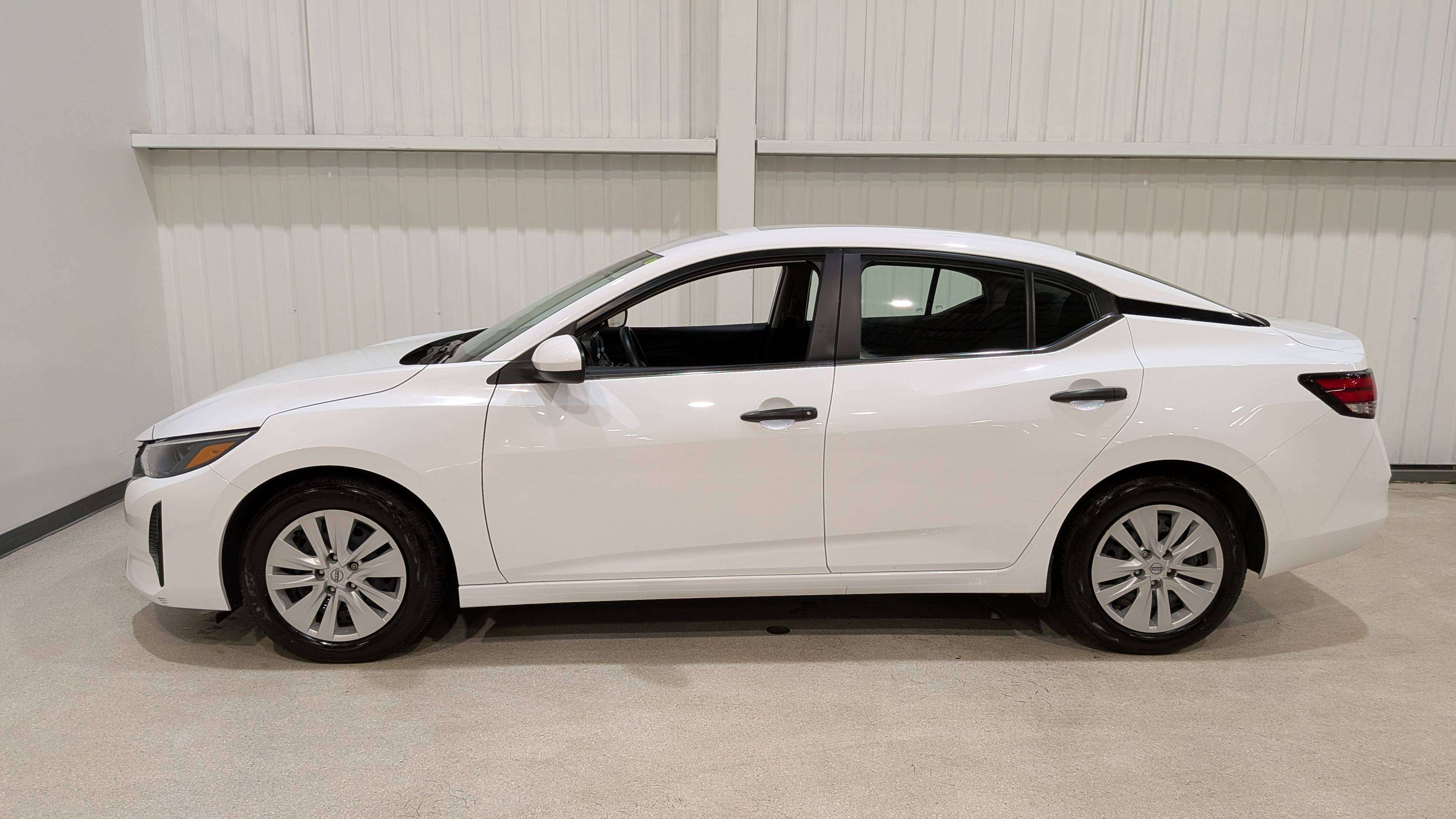 Nissan Sentra 2024