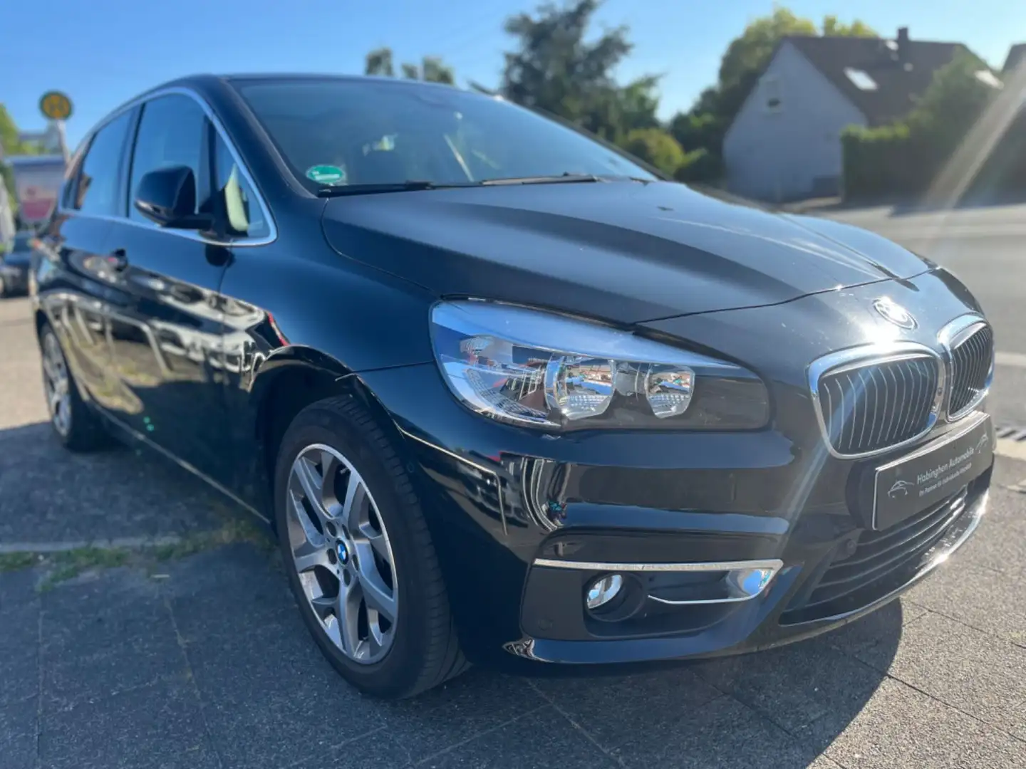 BMW 218 218i Luxury Line*Leder*Navi*HUD*SHZ*PDC*Panorama Schwarz - 1