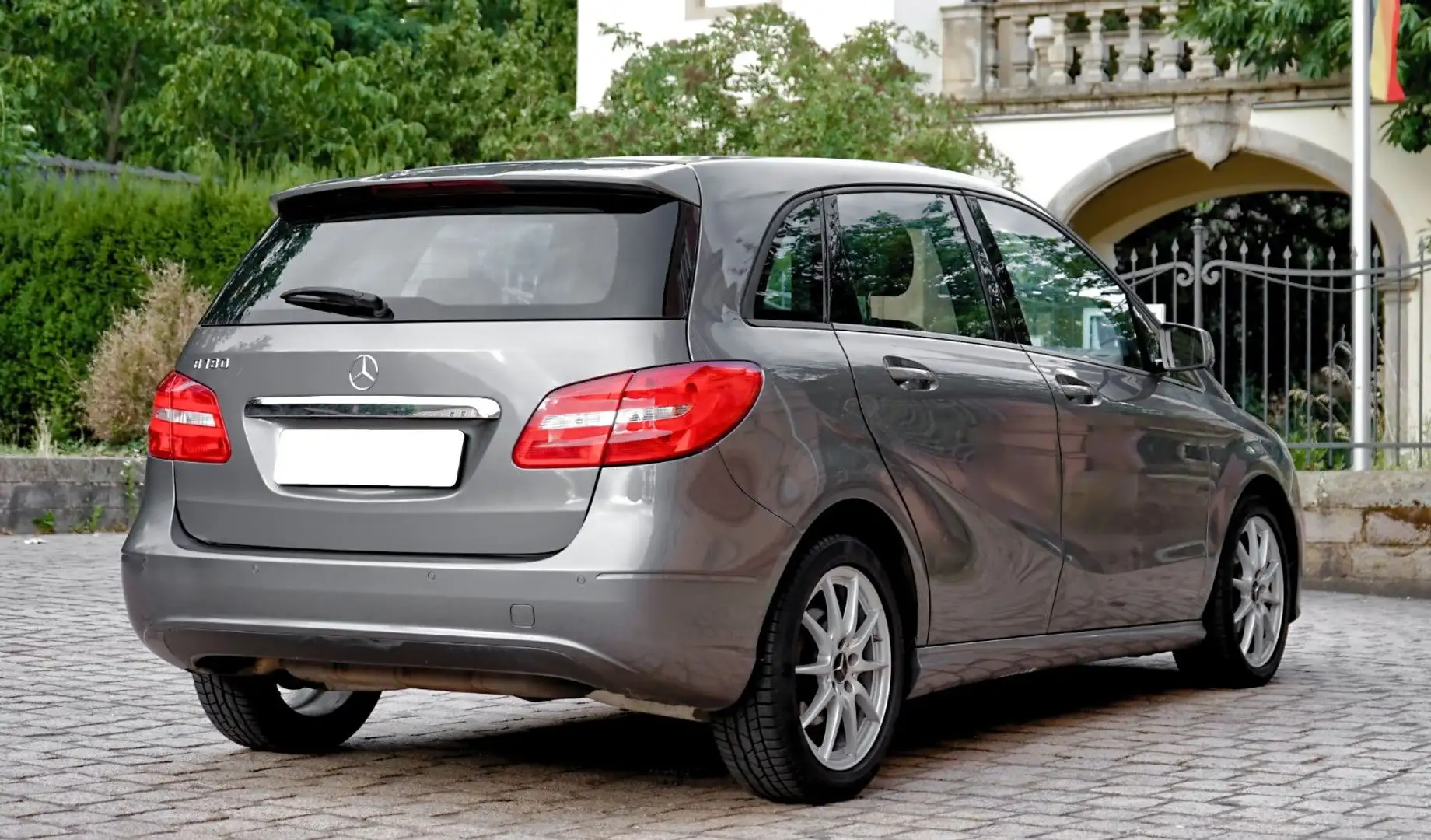 Mercedes-Benz B 180 * Klima, PDC, LMF * Grigio - 2