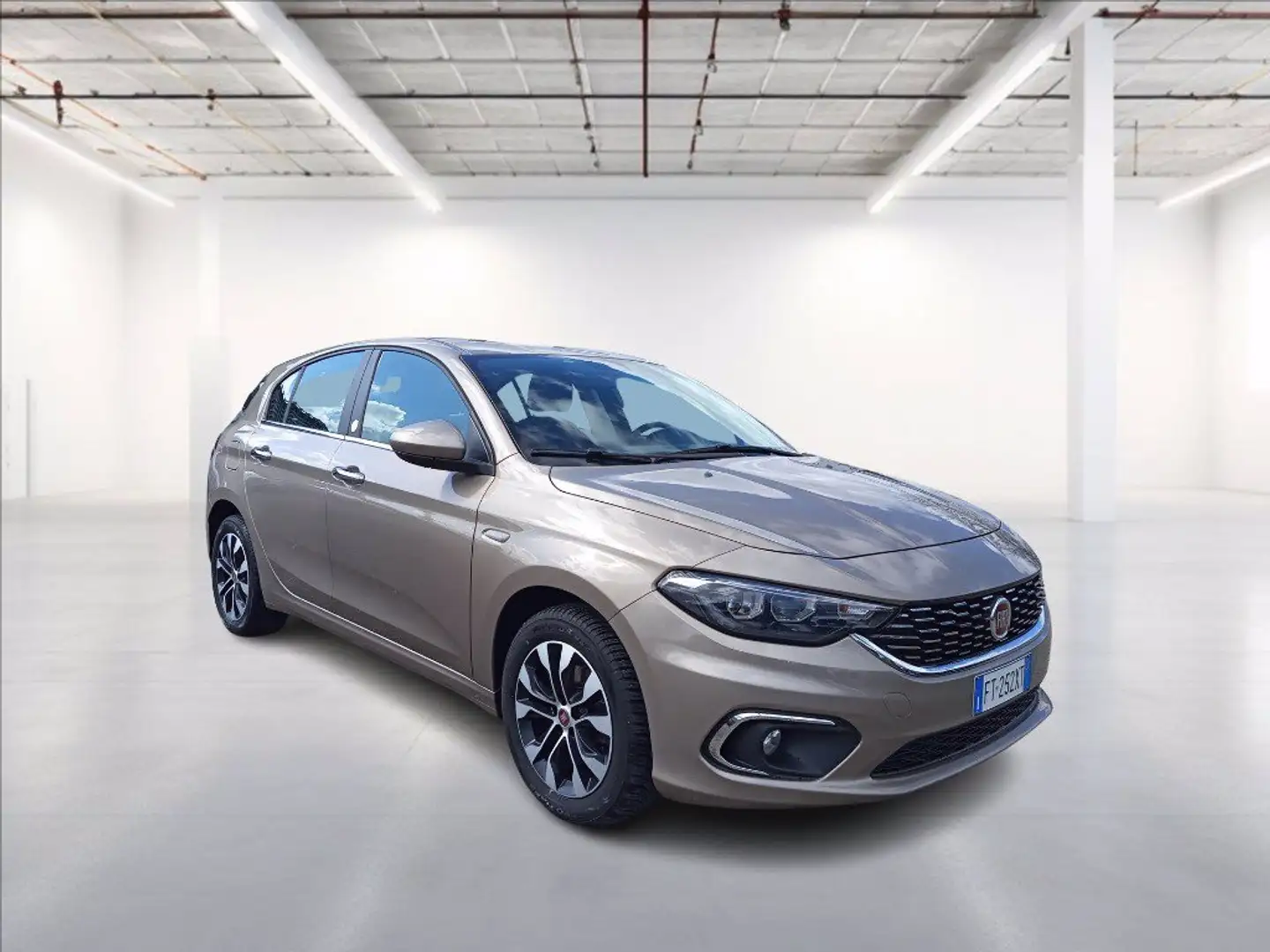 Fiat Tipo 5p 1.4 tjt Mirror s&s 120cv my20 Gelb - 1