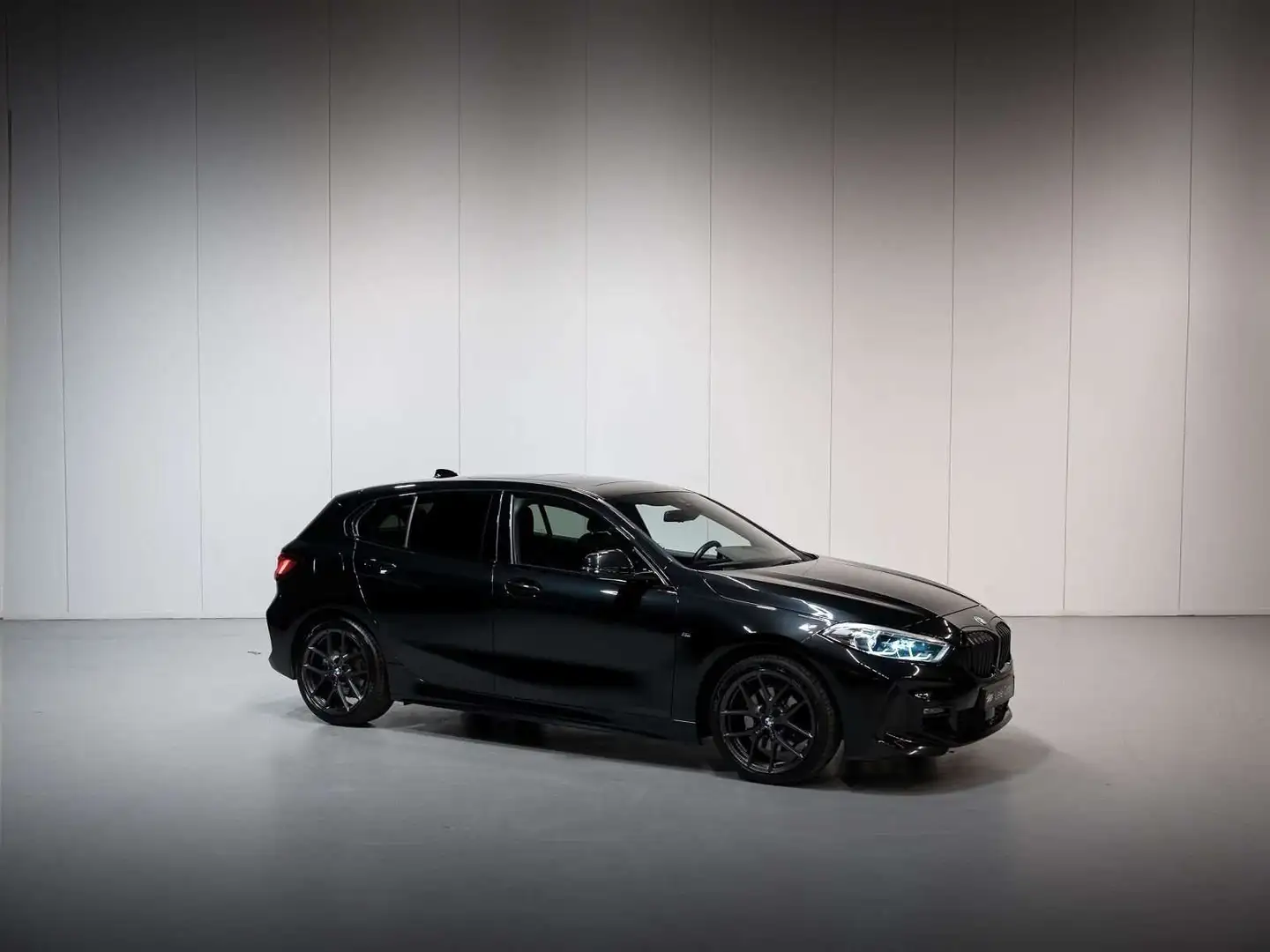 BMW 116 BMW 116d Noir - 1