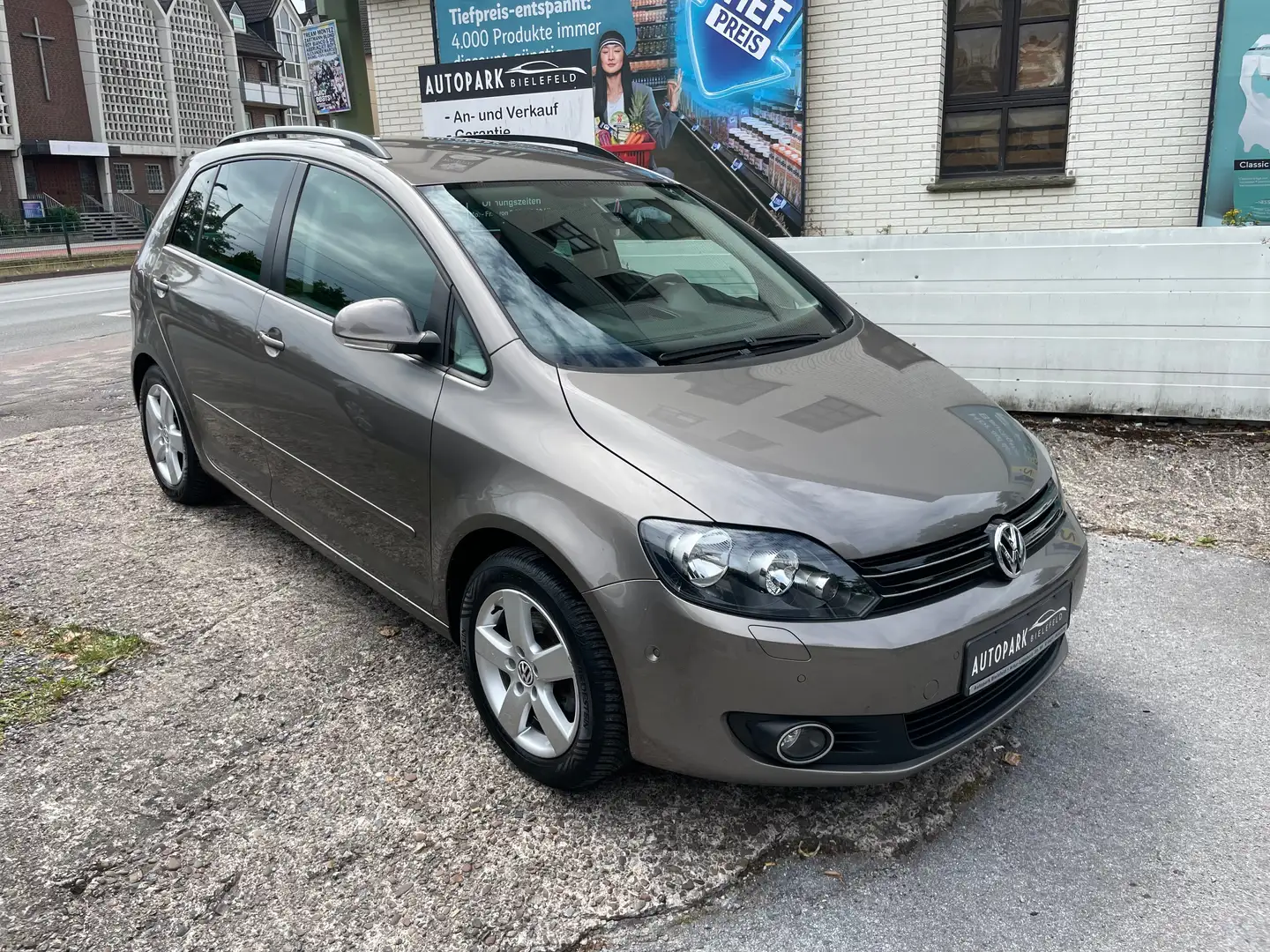 Volkswagen Golf Plus 1.4 TSI DSG Team / 2.Hand / SHZ. / PDC / Klima / Brun - 1