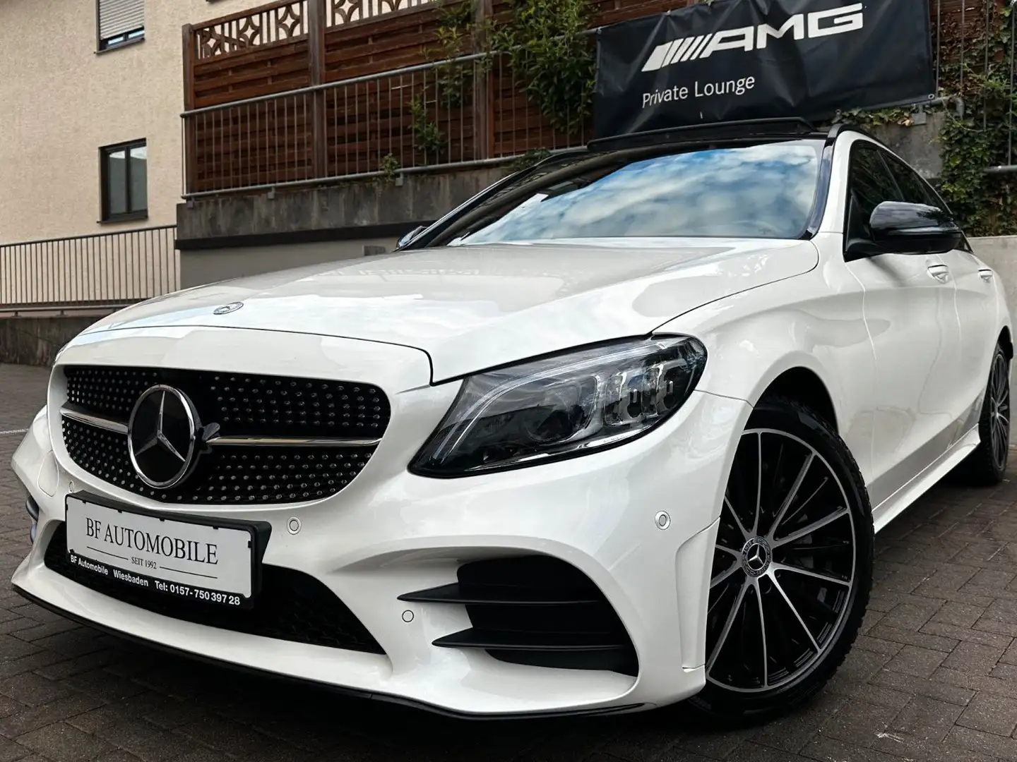 Mercedes-Benz C 300 AMG PANO*AHK*Sitzklima*AIRM*MBeam*360° Blanc - 1