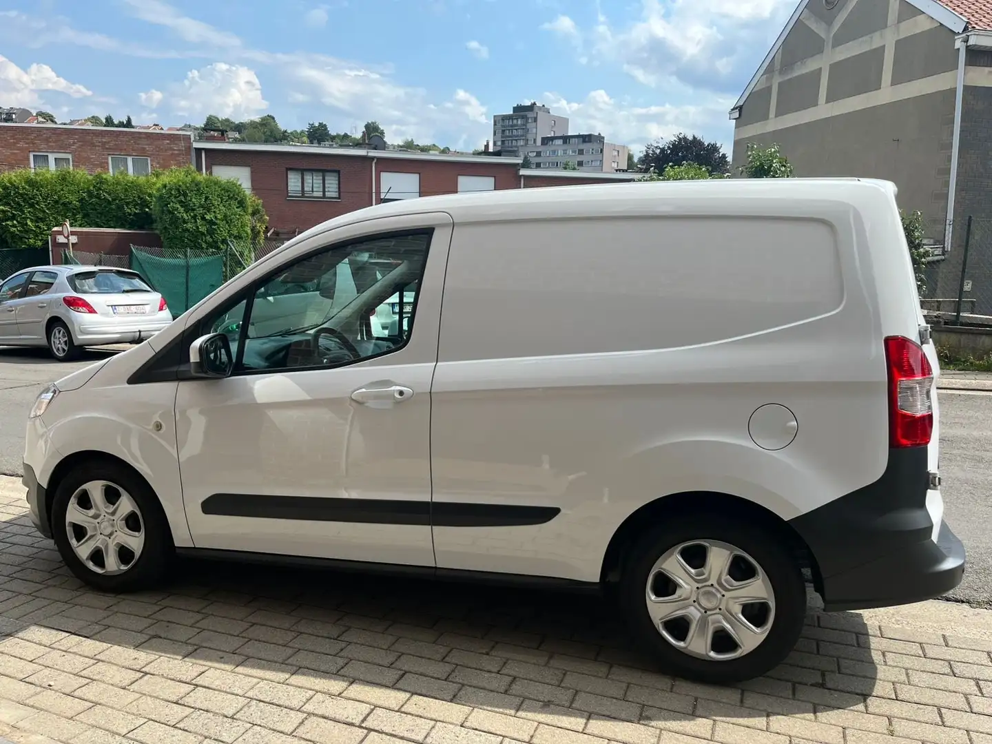 Ford Transit Courier 1.0 EcoBoost Ambiente Blanc - 2