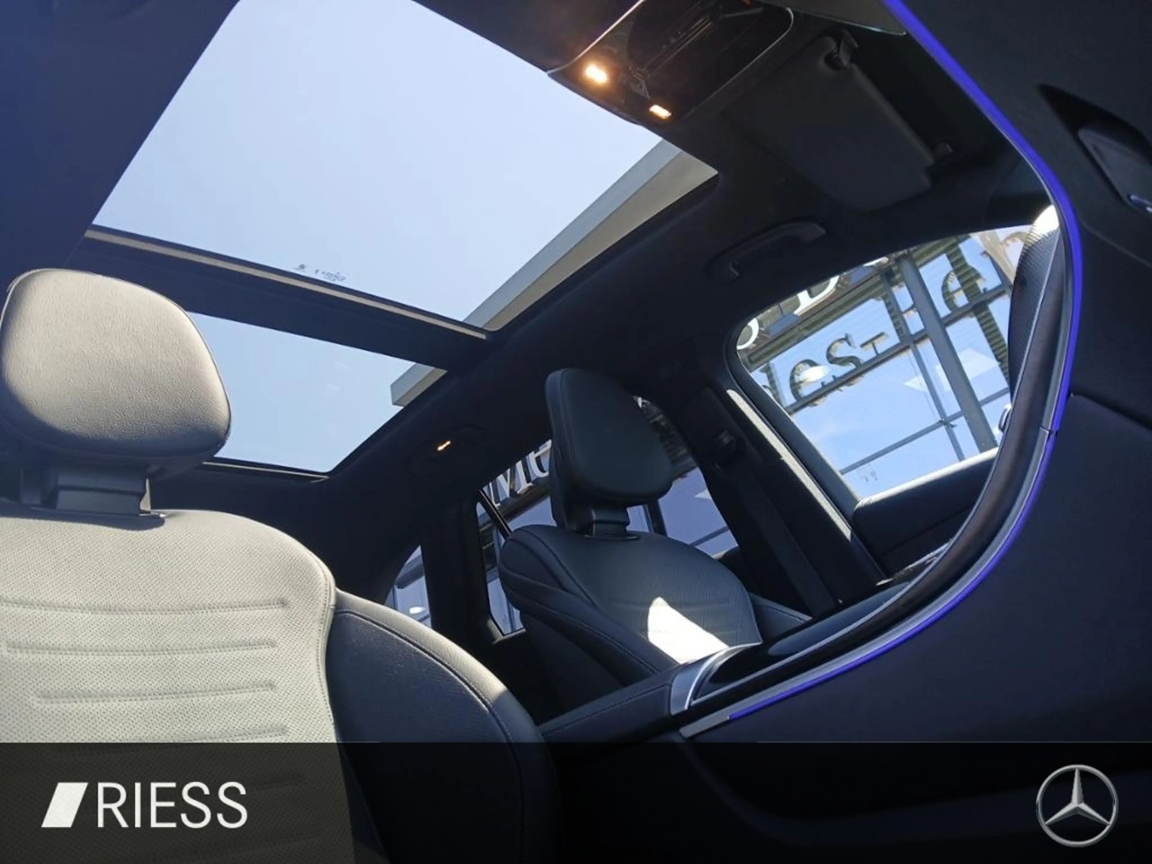 Mercedes-Benz GLC 450 d 4M AMG+PANO+AHK+AIRMATIC+HA LENK+HUD+KEYL — photo 12