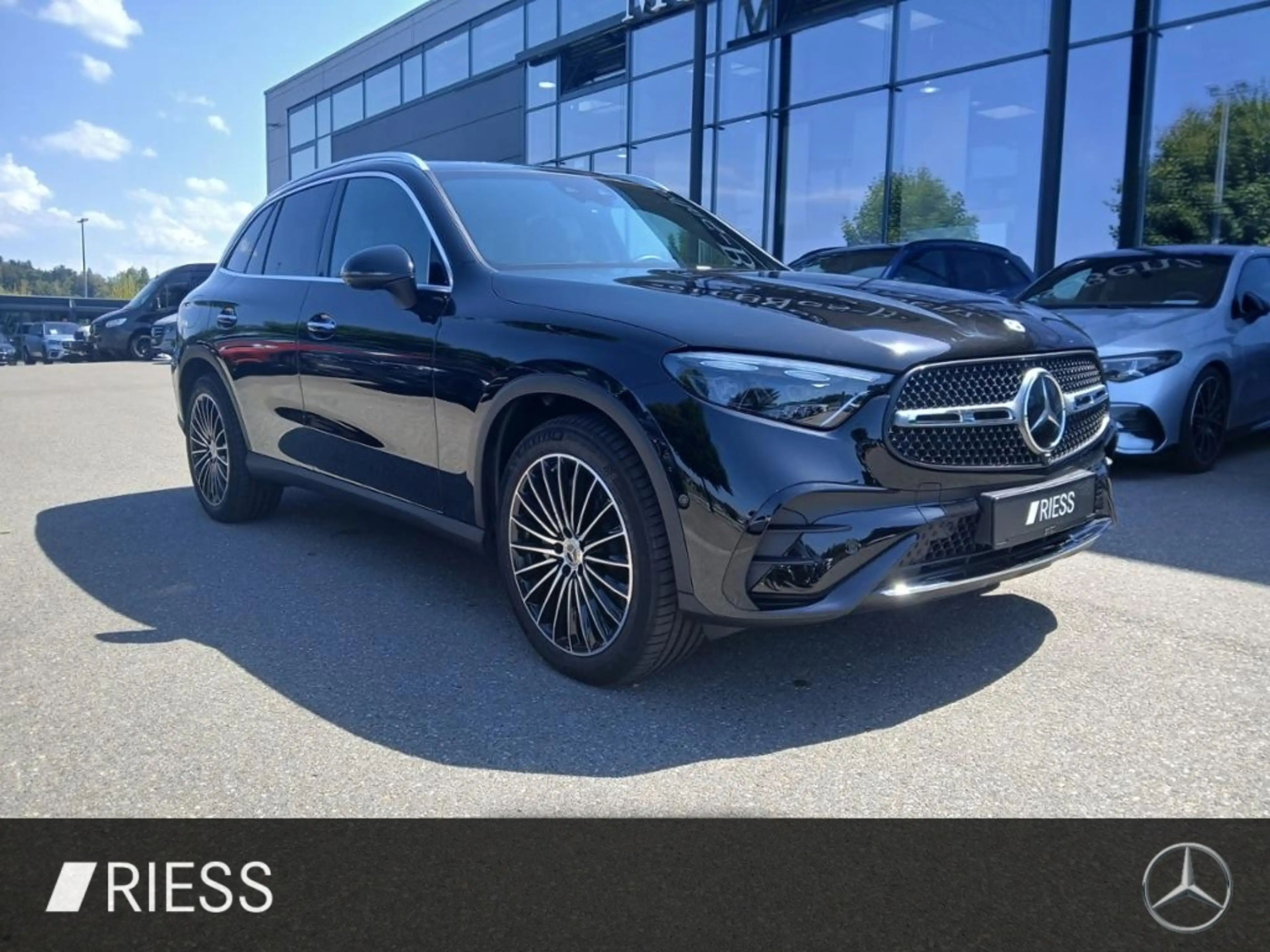 Mercedes-Benz GLC 450 d 4M AMG+PANO+AHK+AIRMATIC+HA LENK+HUD+KEYL — photo 9