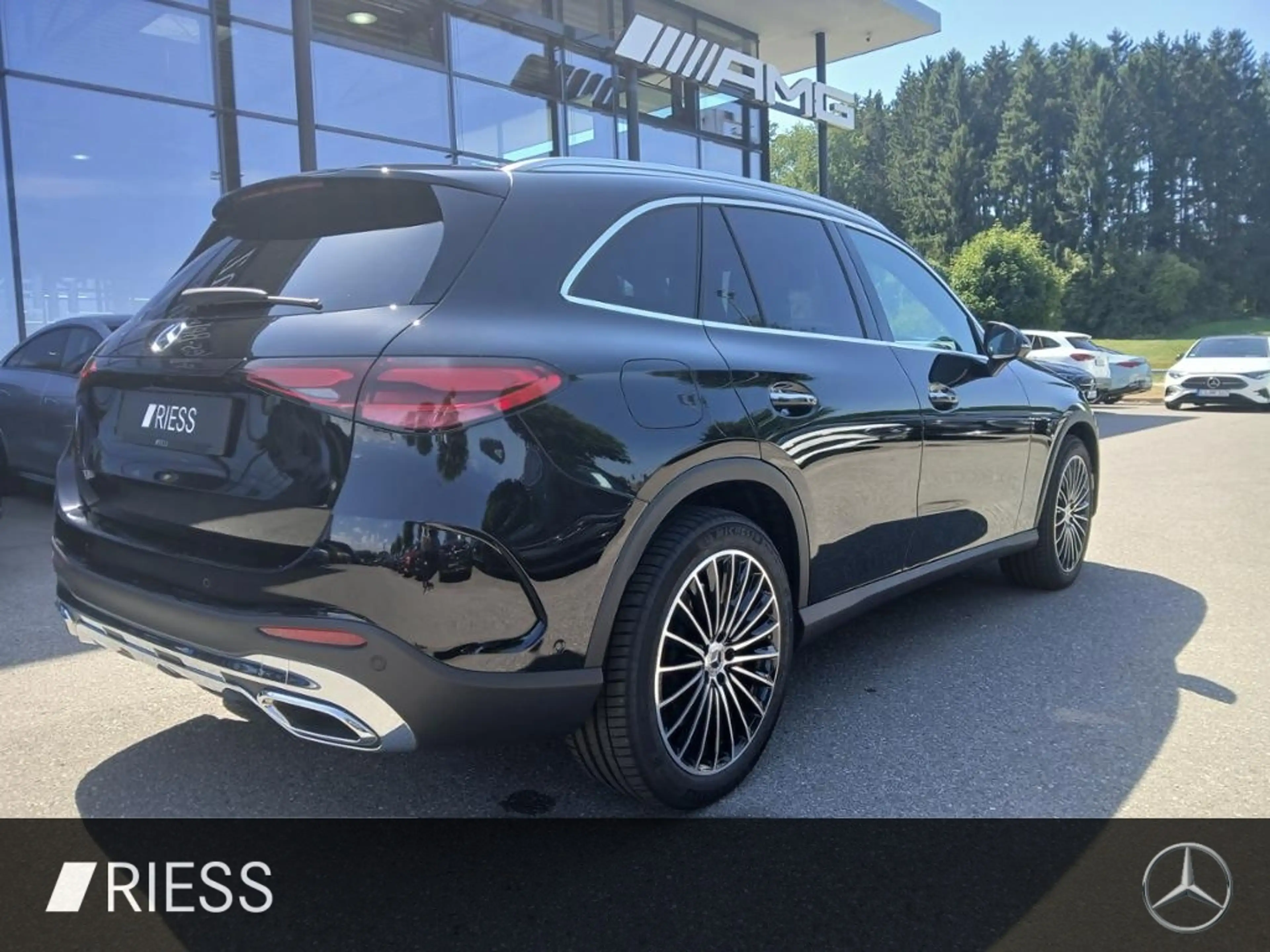 Mercedes-Benz GLC 450 d 4M AMG+PANO+AHK+AIRMATIC+HA LENK+HUD+KEYL — photo 8
