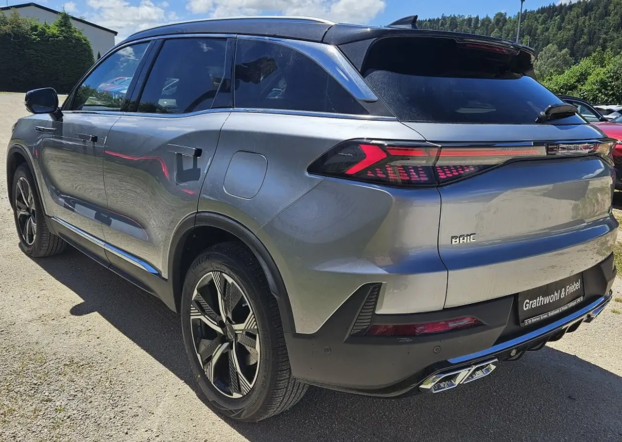 BAIC Beijing X75 1.5 Turbo 7-DCT Pano*Leder*360°All-Inklusive 15