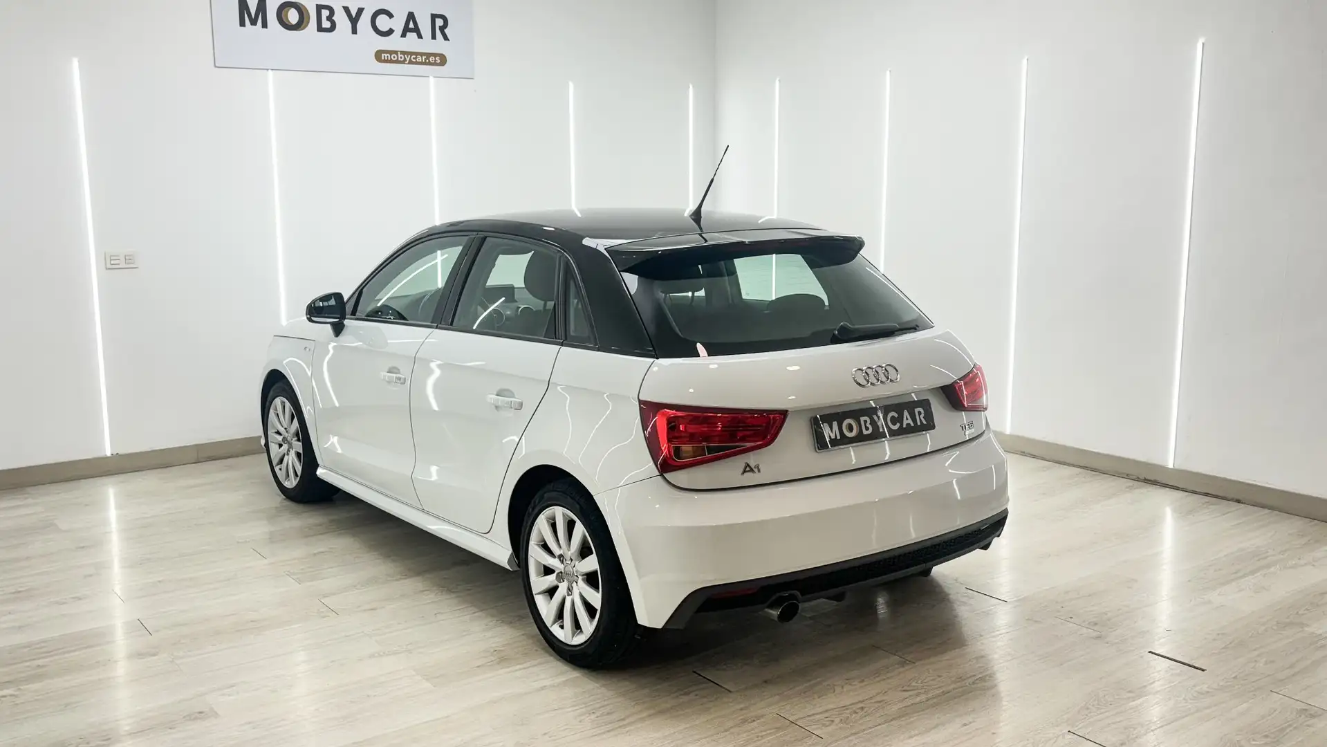 Audi A1 Sportback 1.0 TFSI Adrenalin2 Blanco - 2