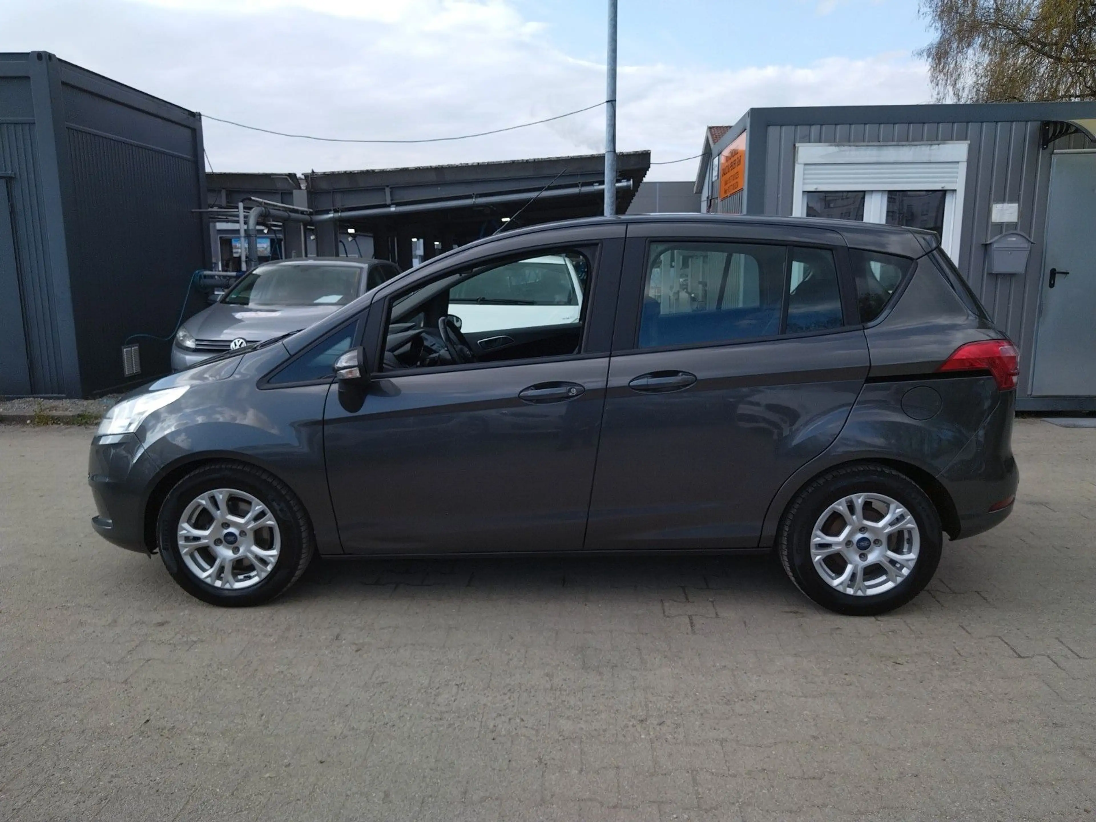 Ford B-Max B-MAX SyncEdition+TÜV/NEU+GARANTIE+KLIMA+SHZ+PDC — photo 2