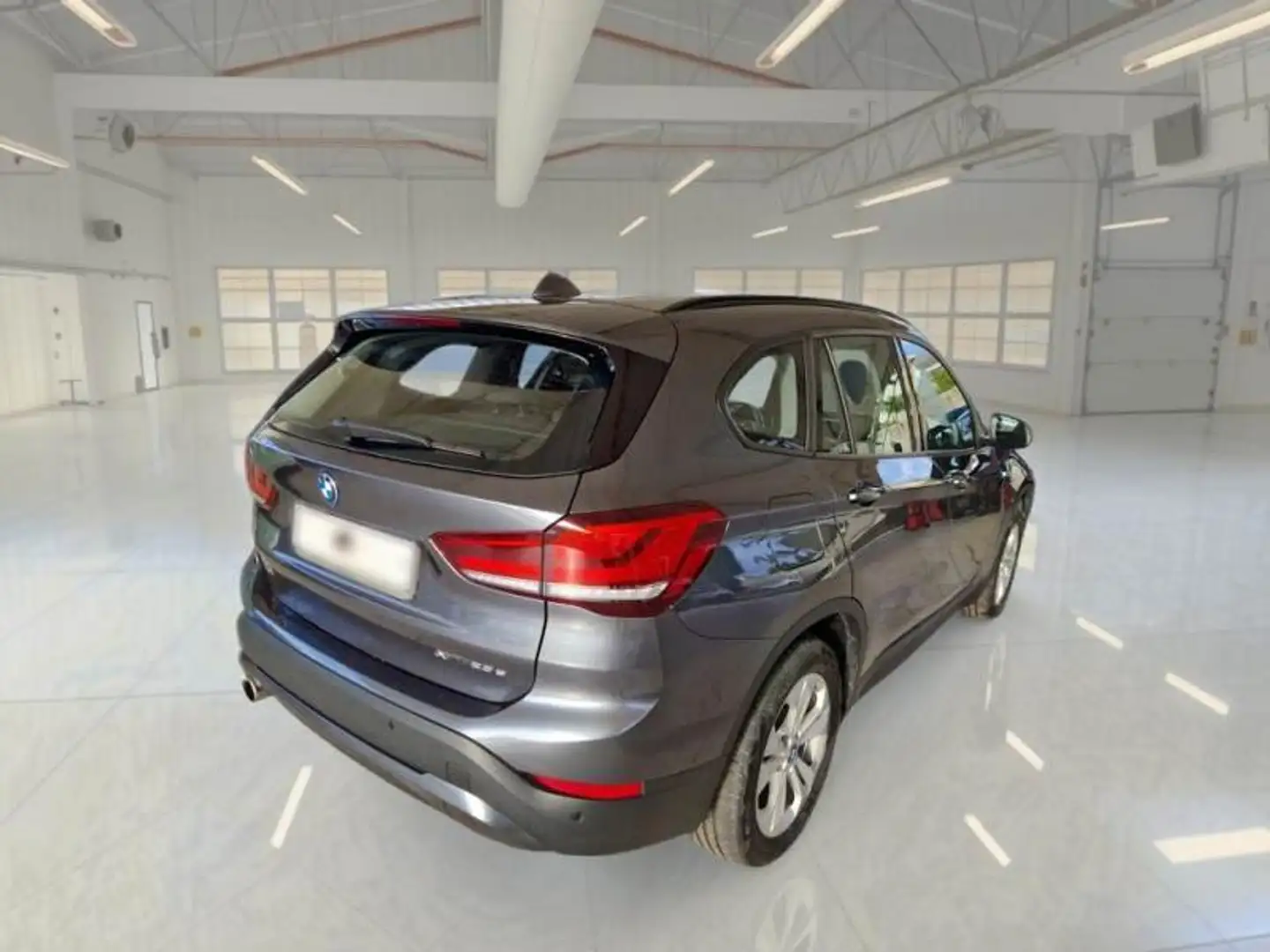 BMW X1 X1 F48 2019 xdrive25e Business Advantage auto Grau - 2