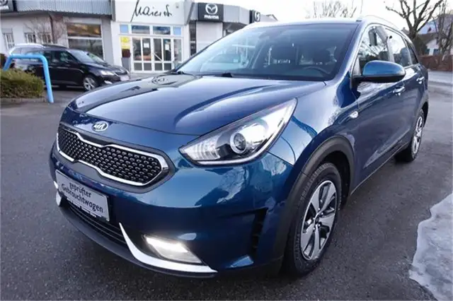 Kia Niro 1,6 GDI Hybrid Silber DCT