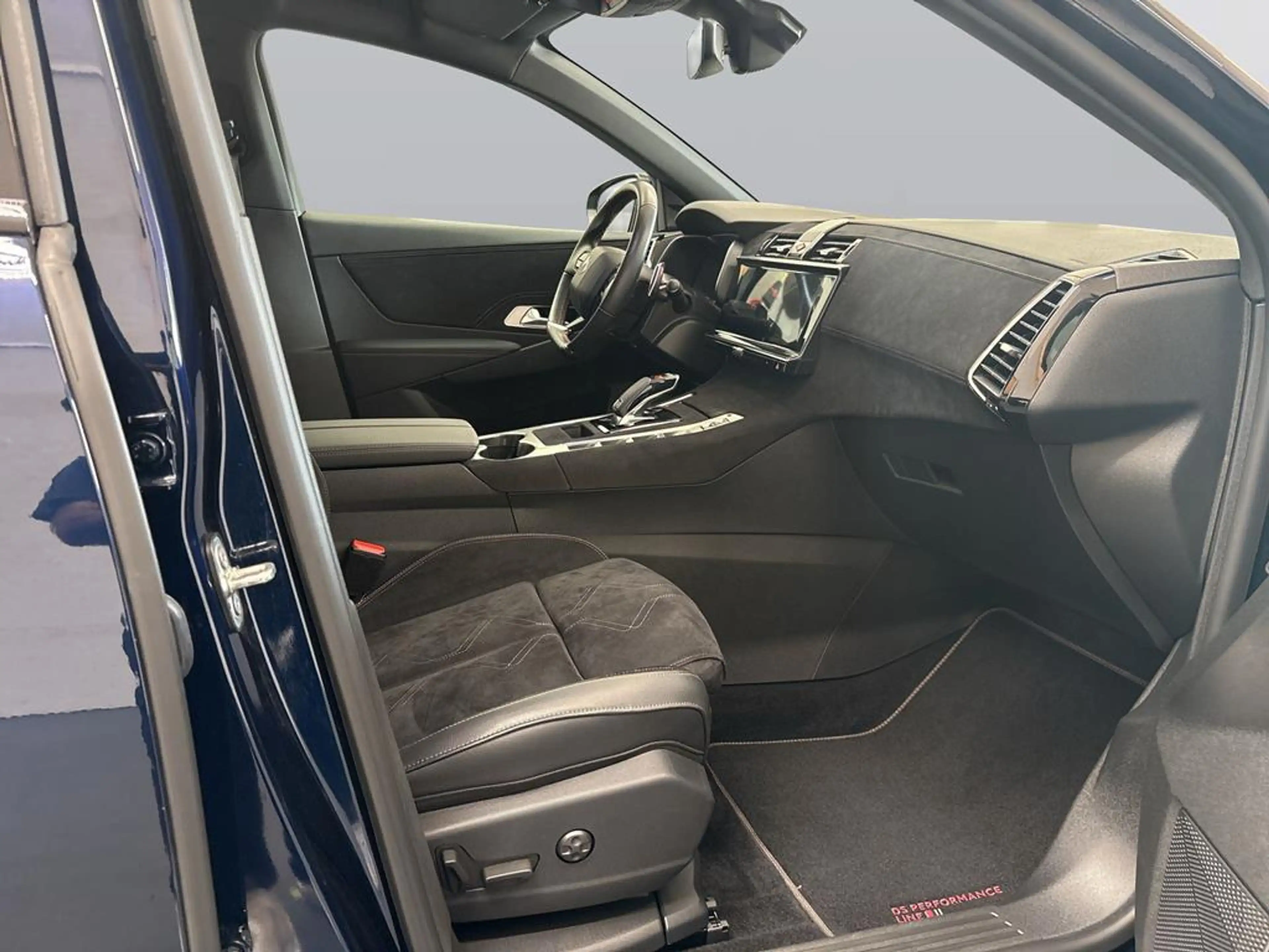 DS Automobiles DS 7 1.5 BlueHDi 130 Performance Line + — photo 11