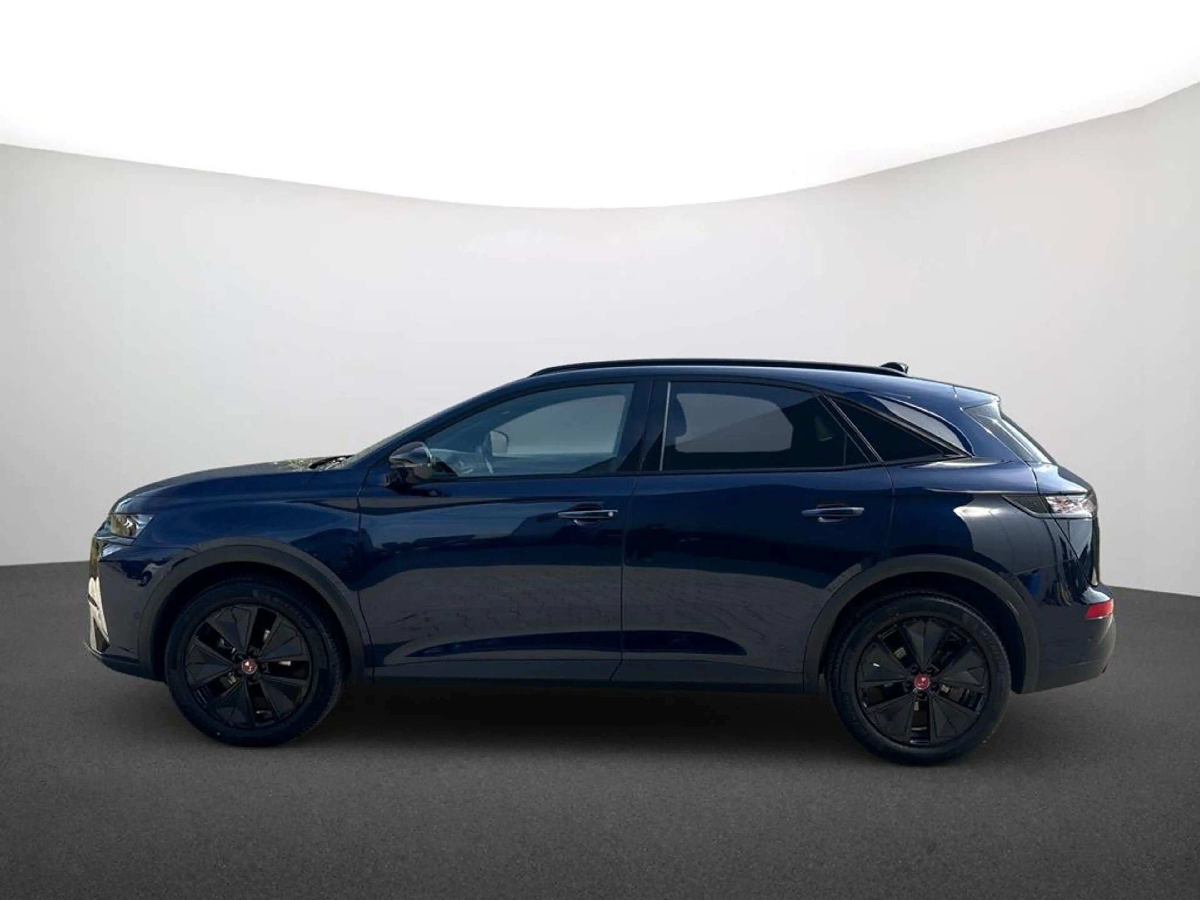 DS Automobiles DS 7 1.5 BlueHDi 130 Performance Line + — photo 4
