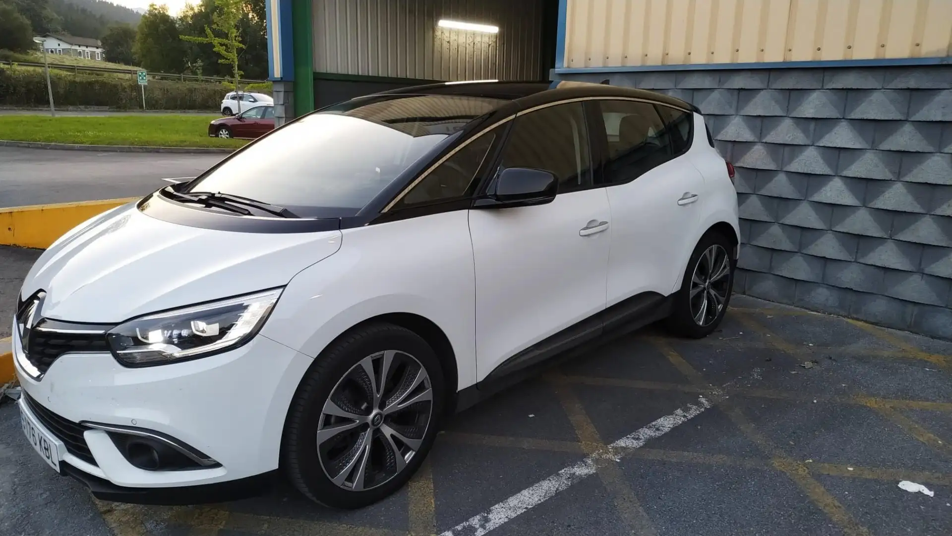 Renault Scenic Scénic 1.2 TCe Energy Zen 96kW - 1