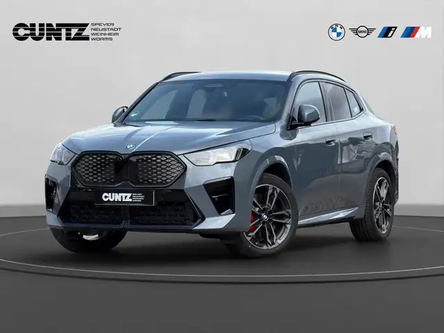 BMW iX2 xDrive30