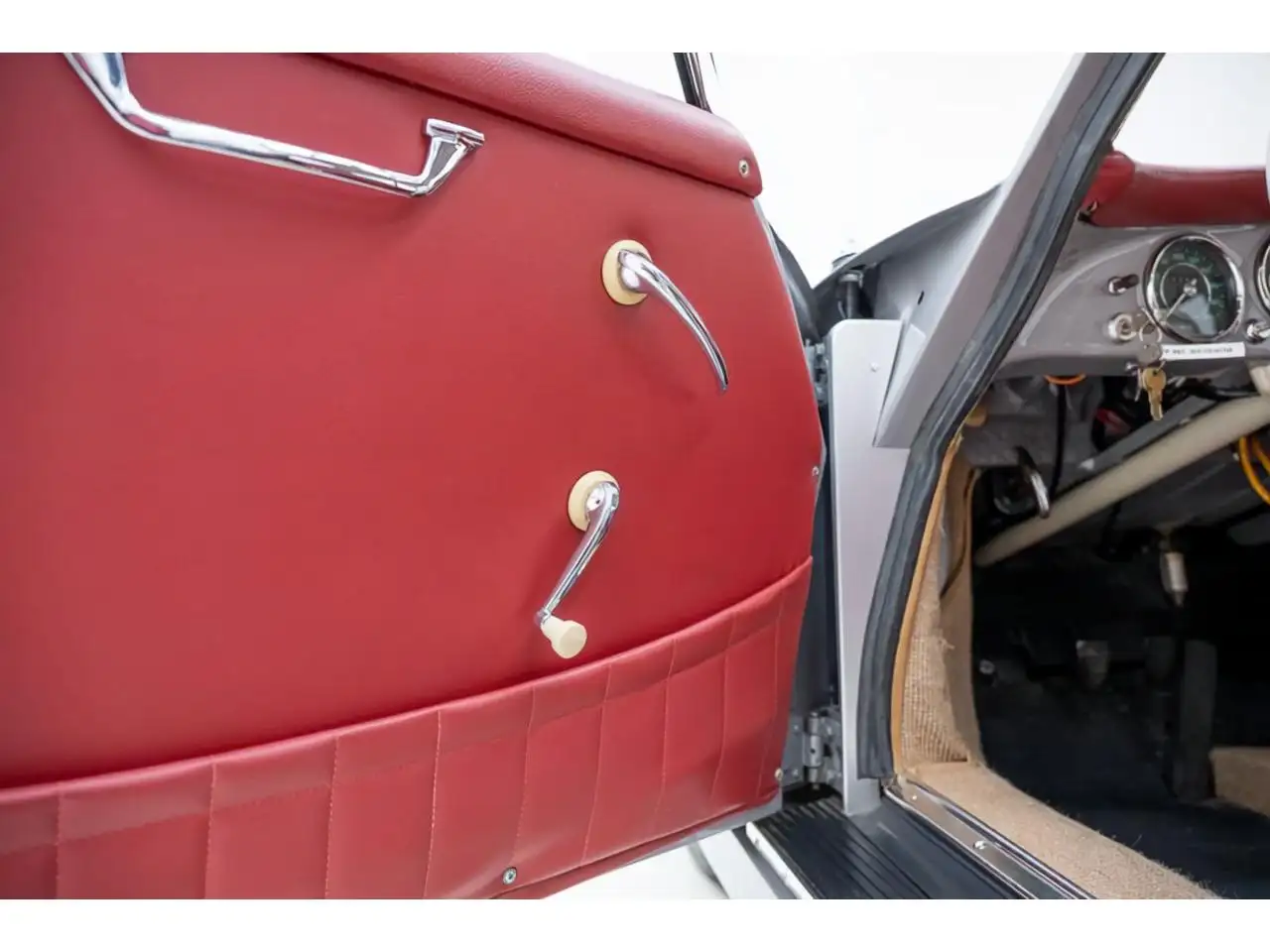 Porsche 356 T2 COUPE BY REUTTER - RESTAUREE - 1958 - FAIBLE KILOMETRAGE - 60cv, foto 11