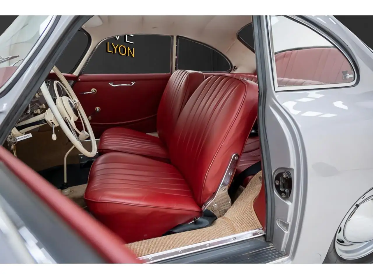 Porsche 356 T2 COUPE BY REUTTER - RESTAUREE - 1958 - FAIBLE KILOMETRAGE - 60cv, foto 8