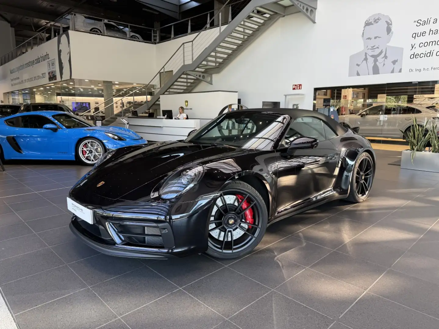 Porsche 992 Carrera GTS Cabriolet PDK Noir - 1