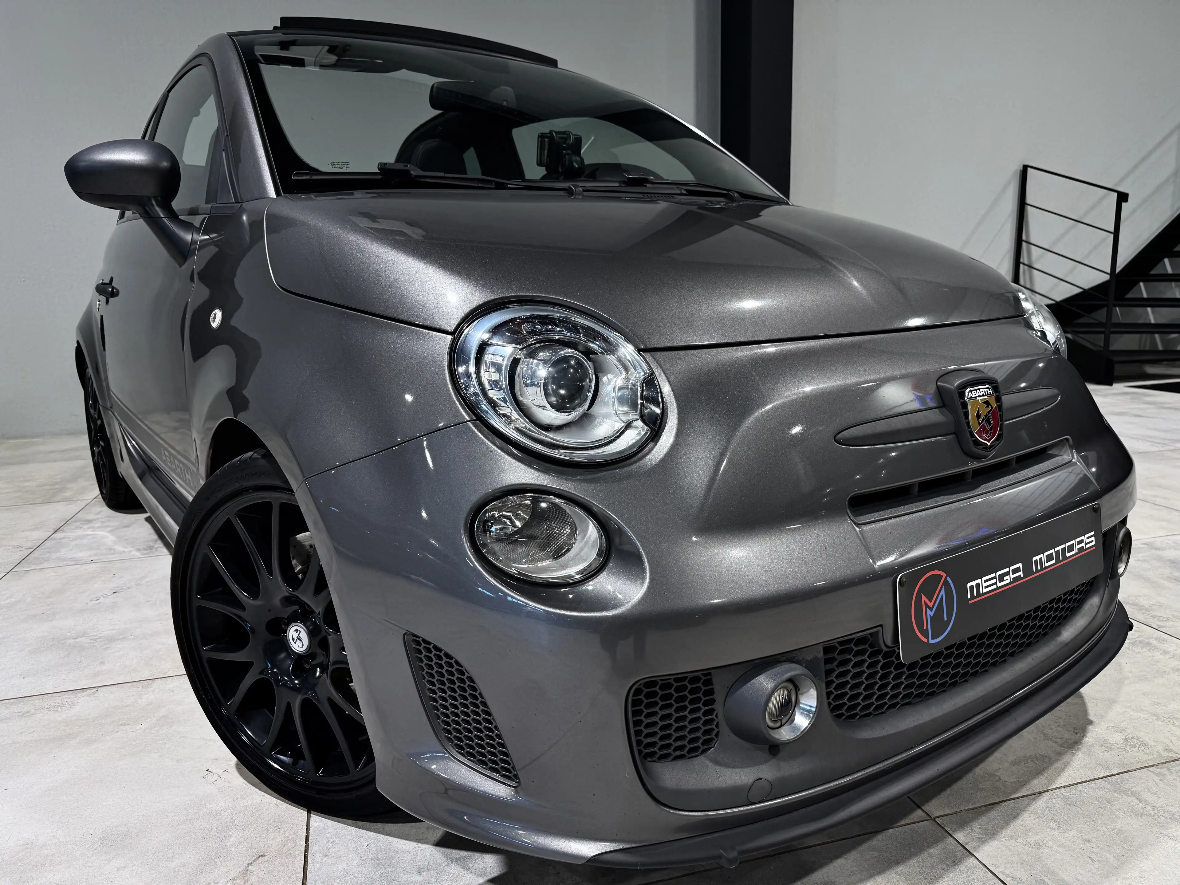 Abarth 595 1.4i 180CV TURBO "COMPETIZIONE" TVA/BTW CABRiOLET NAVi CUiR JA17"