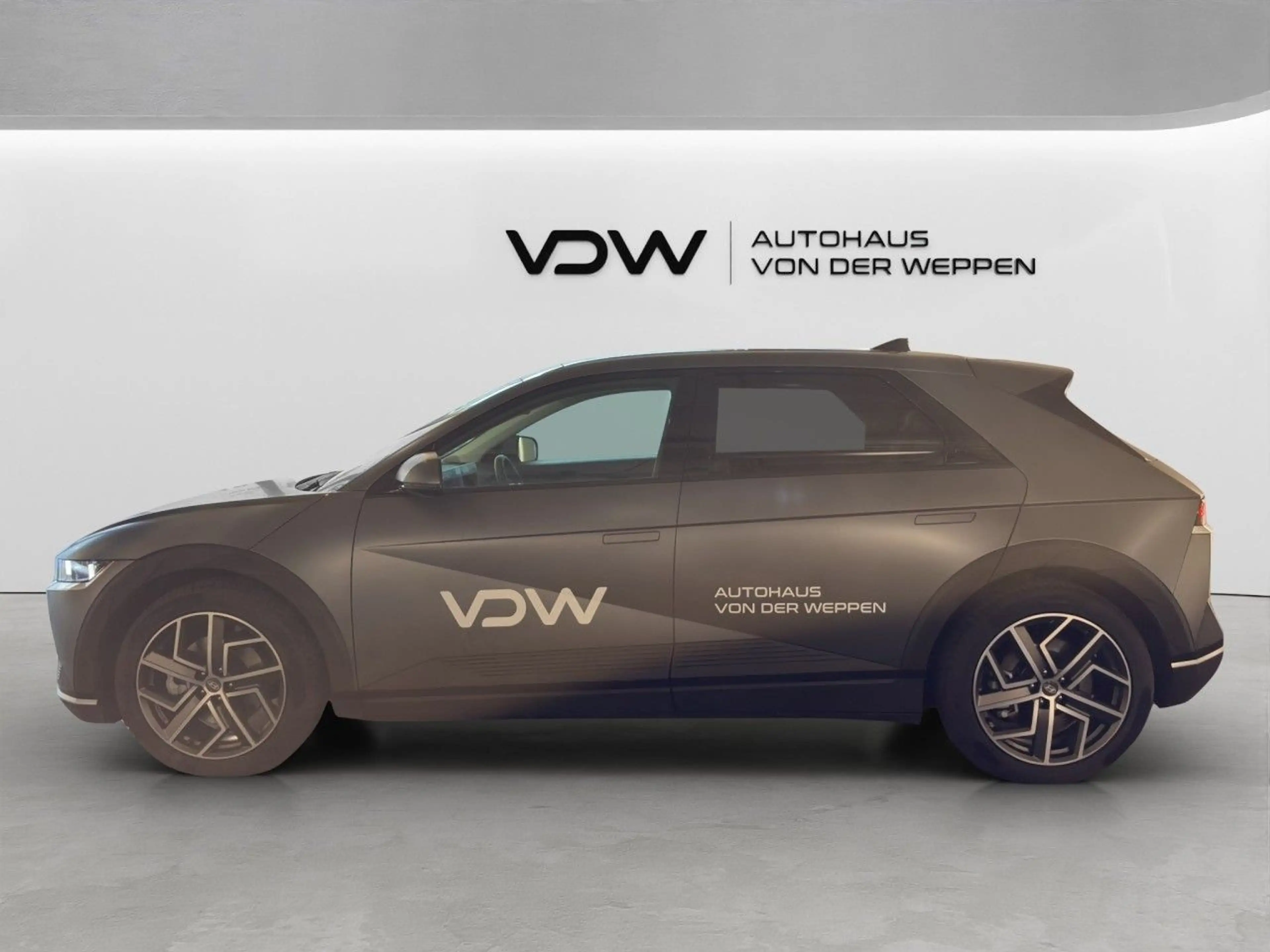 Hyundai IONIQ 5 TECHNIQ 4WD+GLASDACH+SITZPAKET+MATTLACK! — photo 4