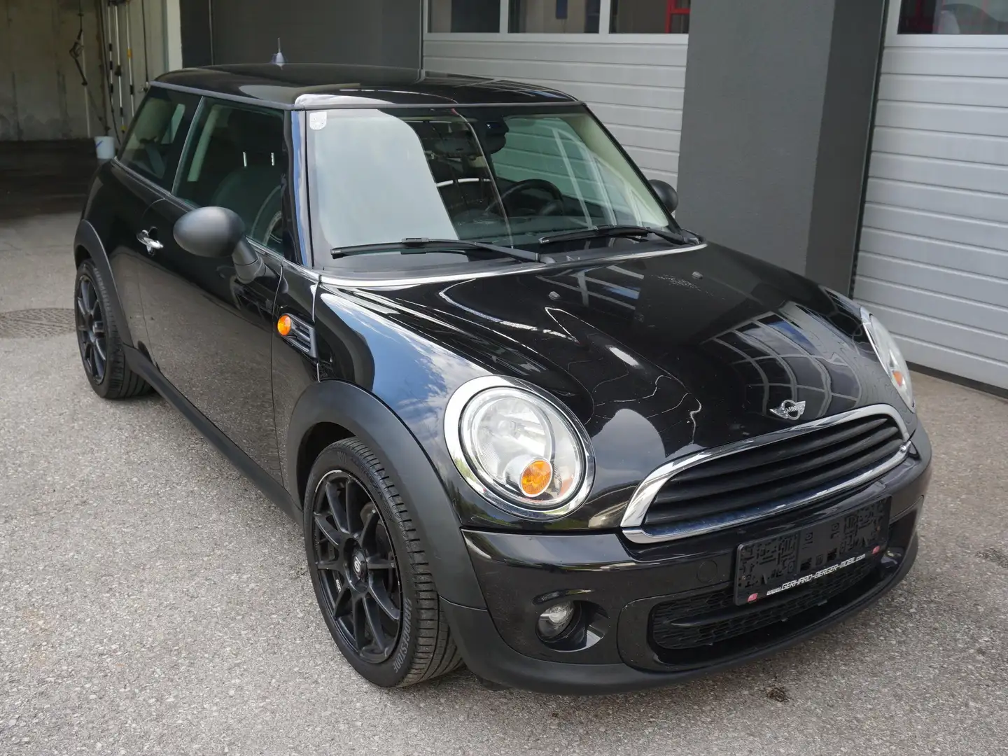 MINI One One D BAKER STREET Schwarz - 1