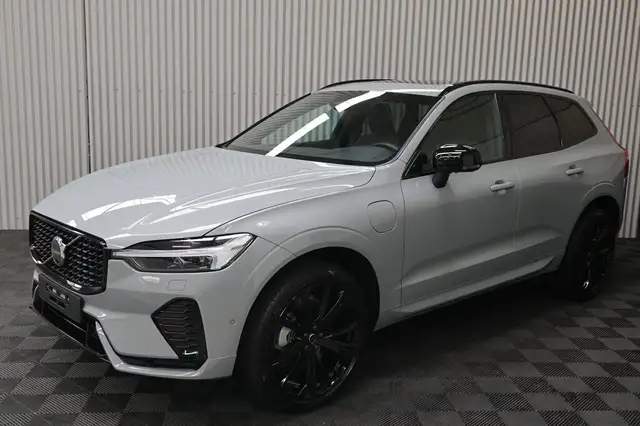 Volvo XC60 T6 Recharge Plug-in Hybride AWD Plus Dark ACC Black Edition velgen Pano ACC BLIS Camera 360 Harman Kardon