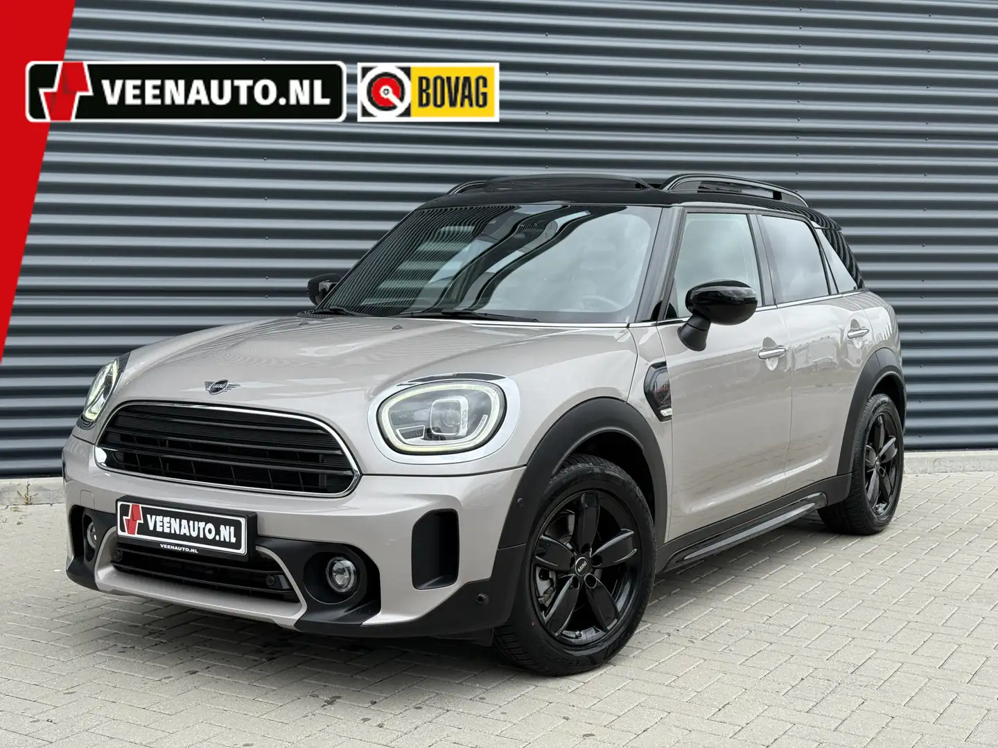MINI Cooper Countryman 1.5 Northwood Pano/Camera/Apple Grijs - 1