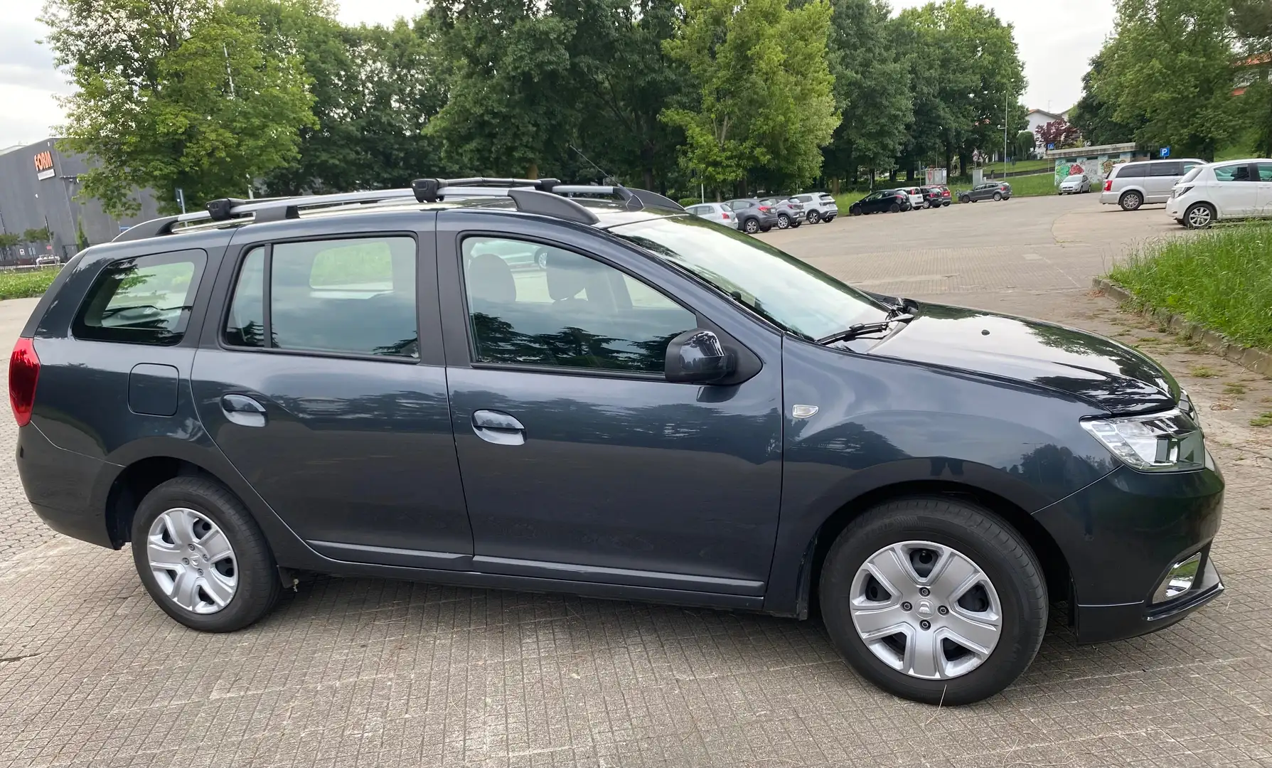 Dacia Logan Logan MCV 1.0 tce Essential Eco-g 100cv Grigio - 1