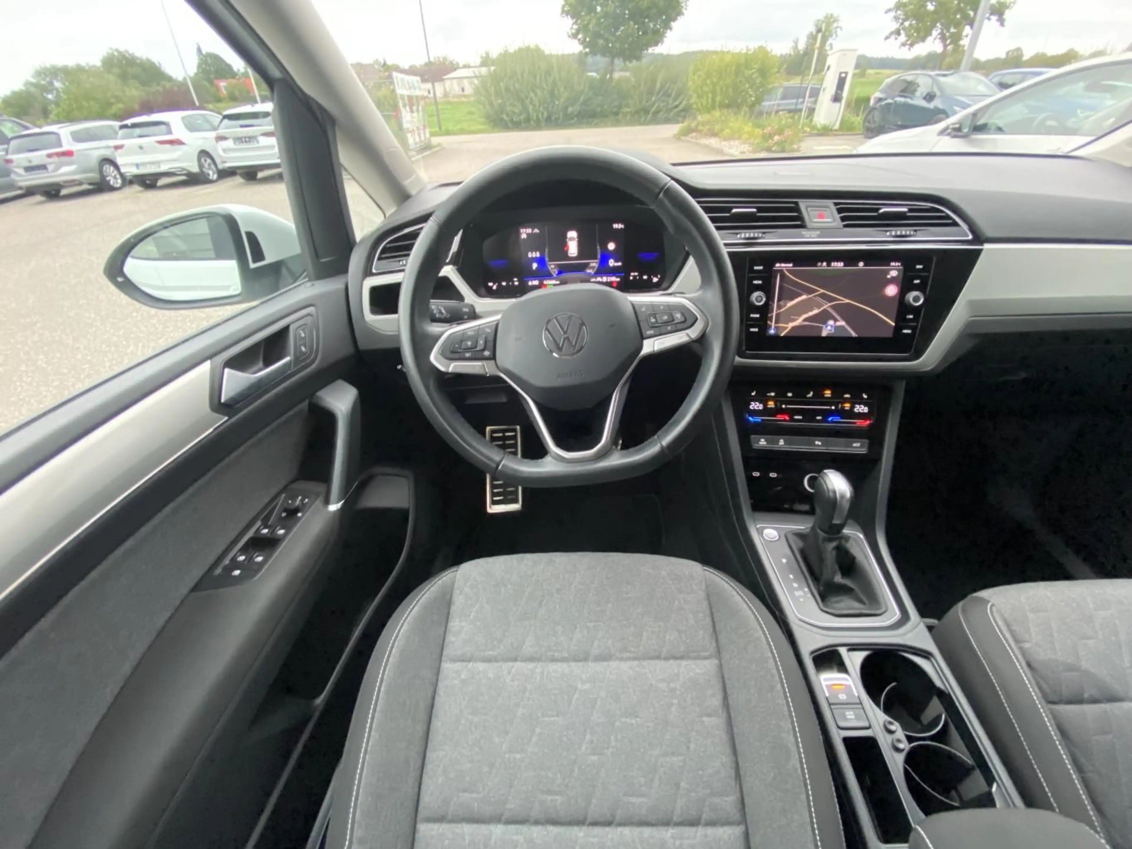 Volkswagen Touran 2.0 TDI DSG MOVE APP-CONNECT+VIRTUAL-COCK — photo 15