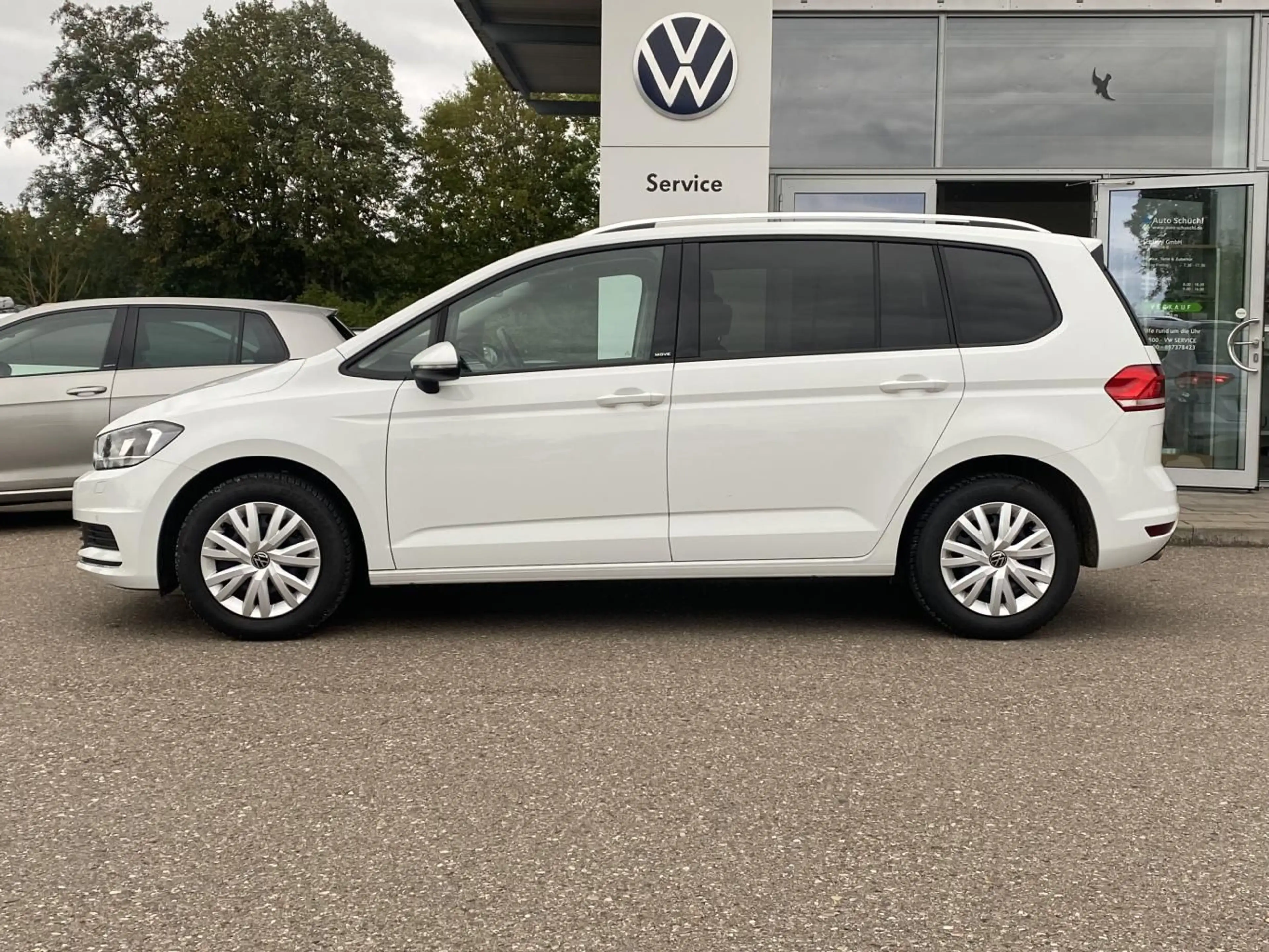 Volkswagen Touran 2.0 TDI DSG MOVE APP-CONNECT+VIRTUAL-COCK — photo 2