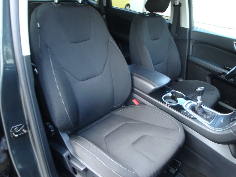 Ford S-Max S-MAX Titanium — photo 12