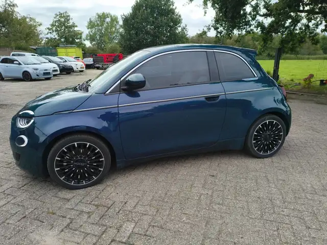 Fiat 500 view 3