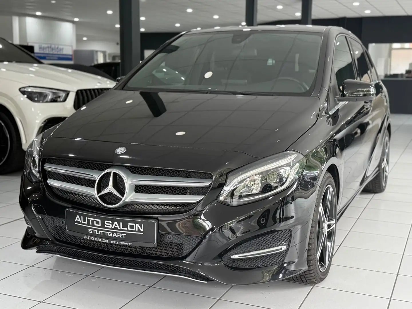 Mercedes-Benz B 200 d Score *URBAN*LED*NAVI*R-KAM*MFL*TEMP*SZH Negro - 1