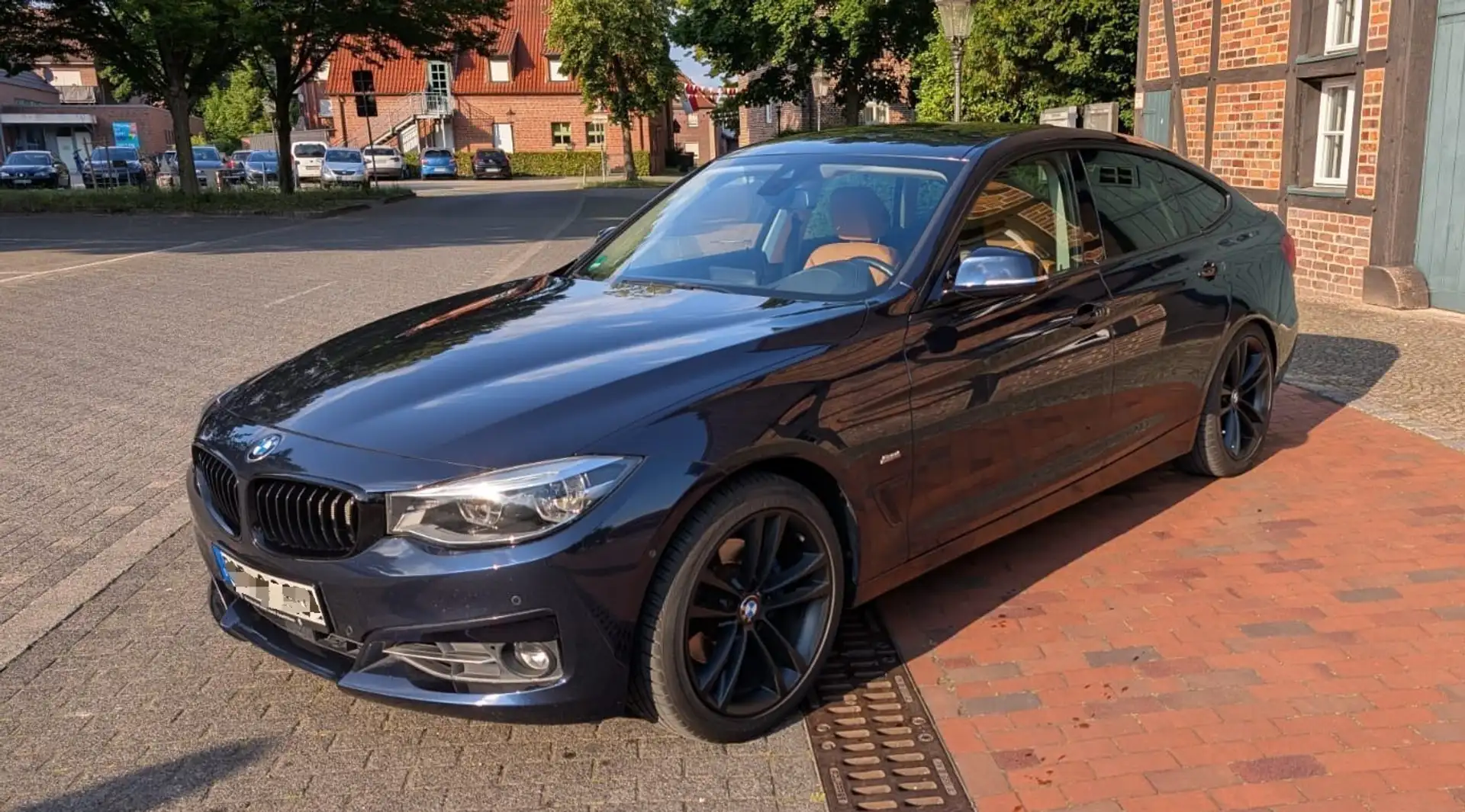 BMW 330 BMW 330i GT Sport Line F34 gepflegt TOP - 1