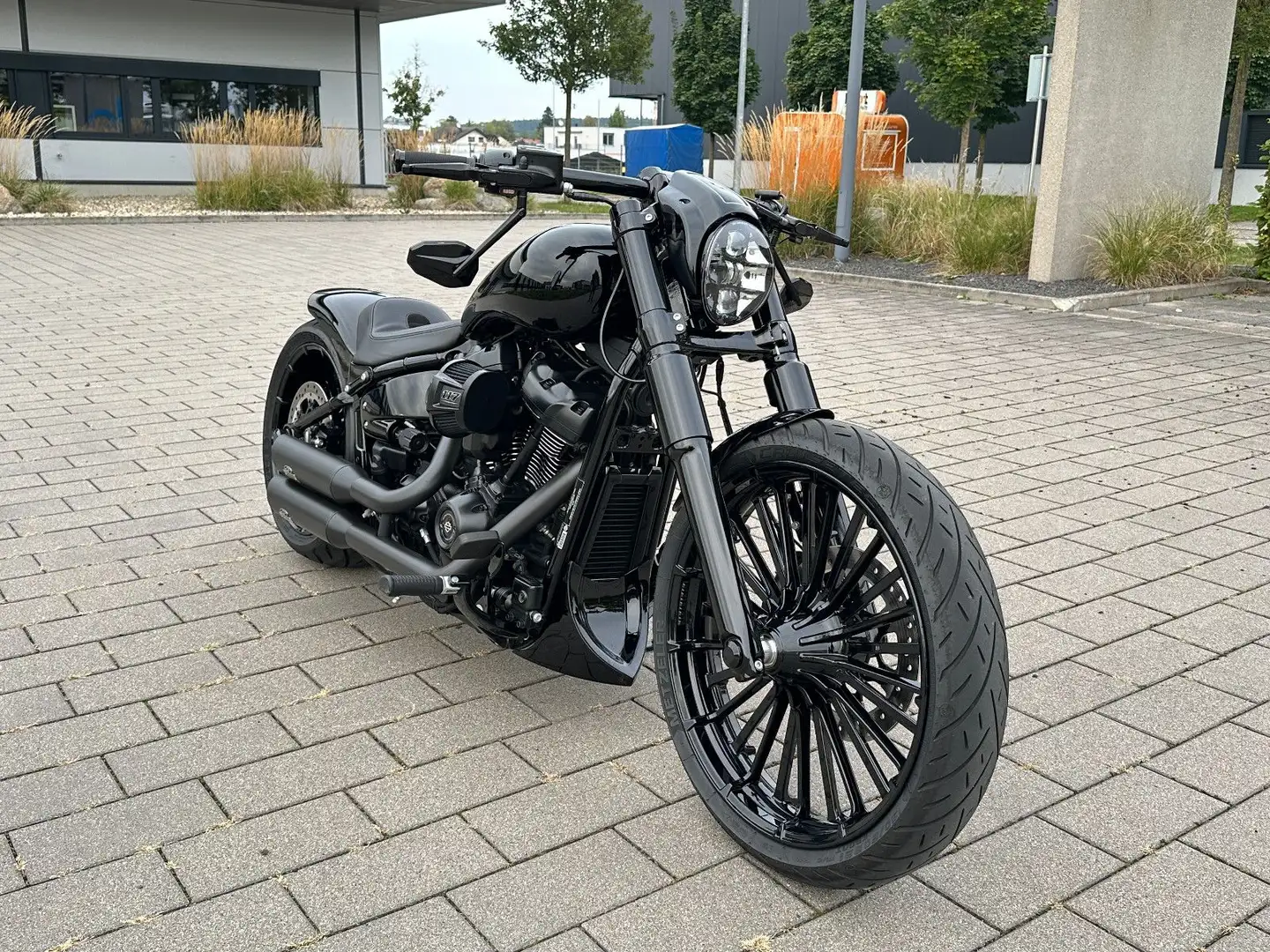 Harley-Davidson Breakout 117 Custom/all Black/ThunderBike/Jekill Negru - 2