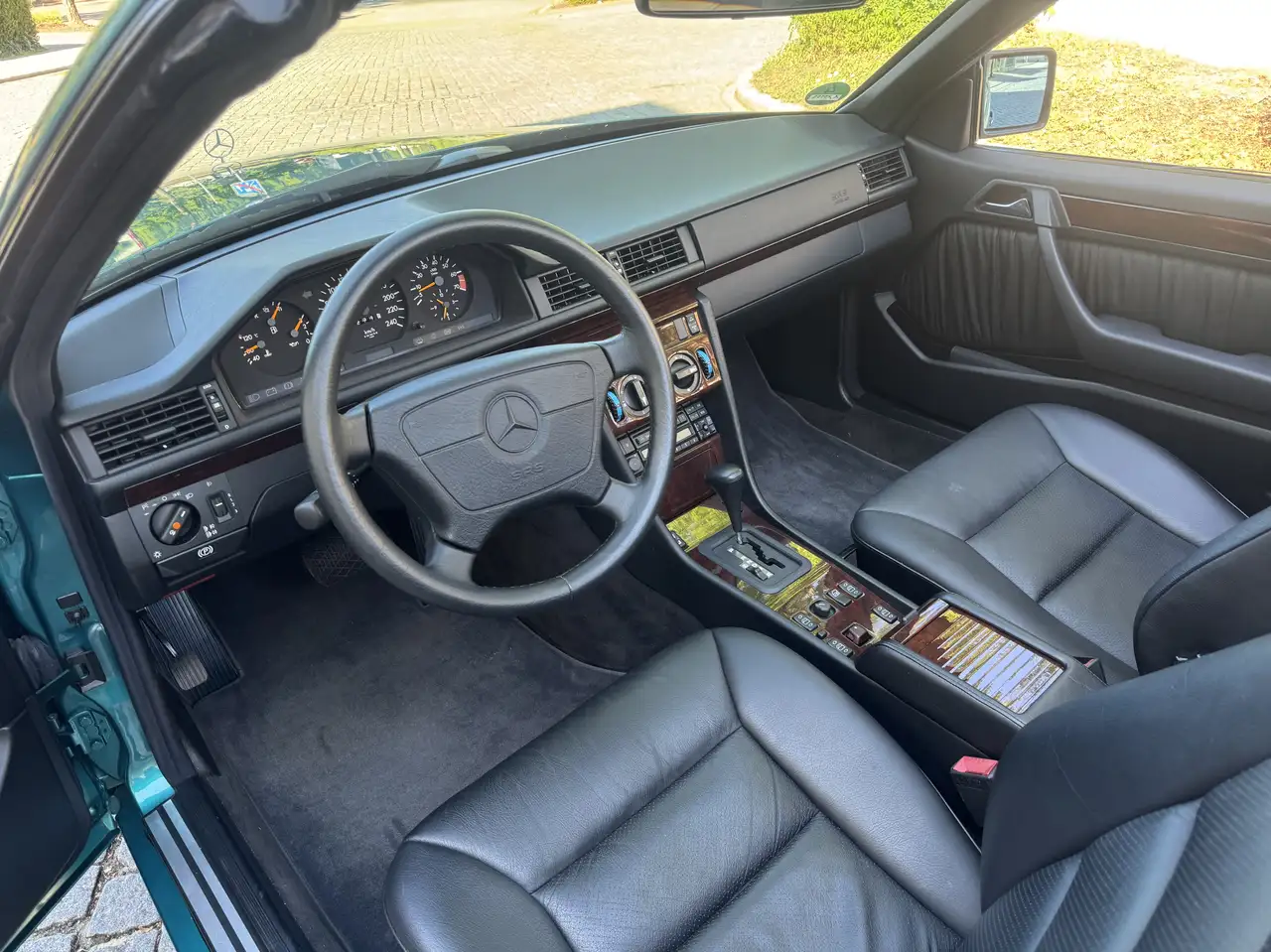 Mercedes-Benz E 200 Original 8.483 km | Erstlack | Deutsches Fahrzeug, foto 11