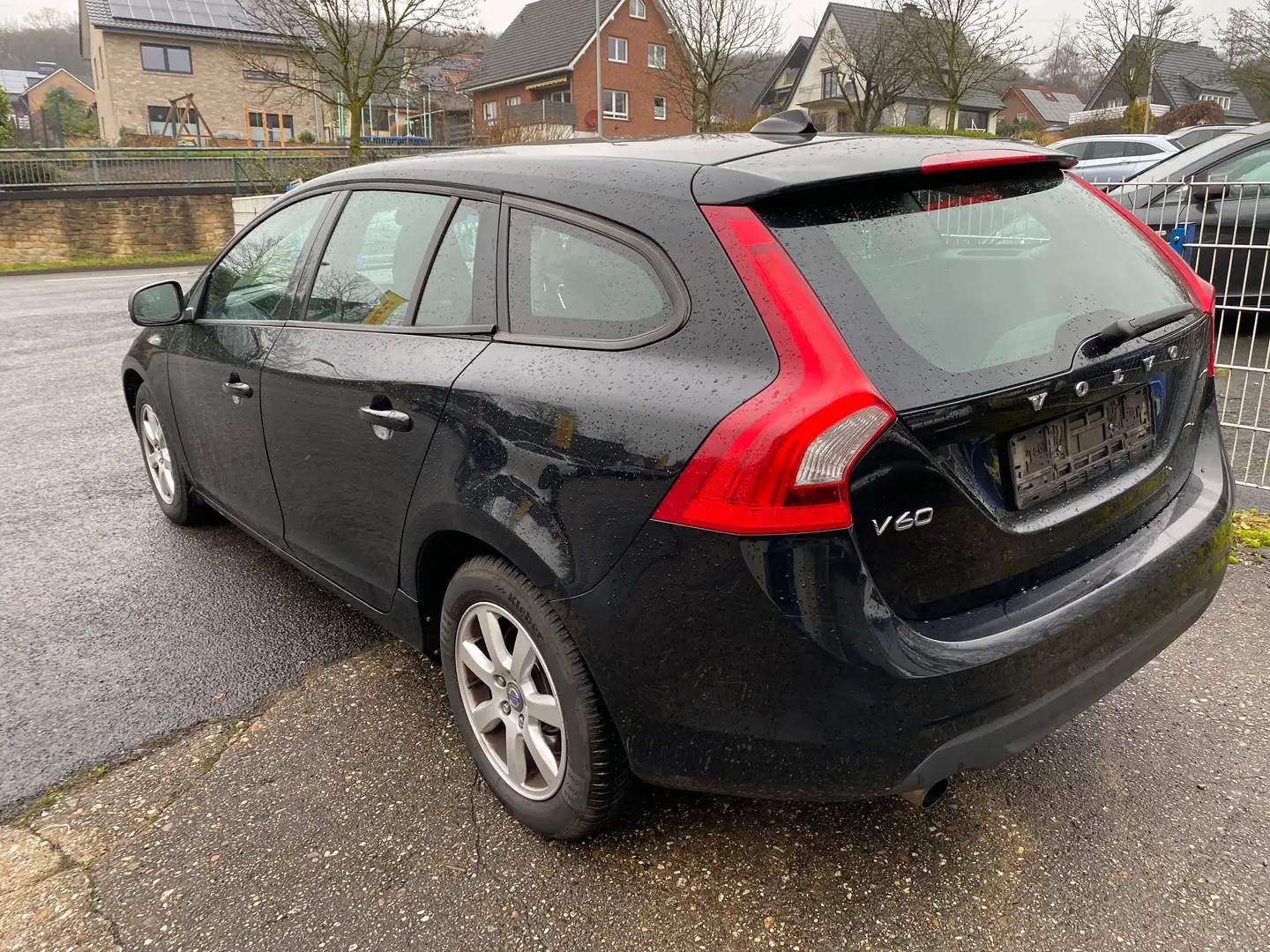 Volvo V60 Kinetic Negro - 2