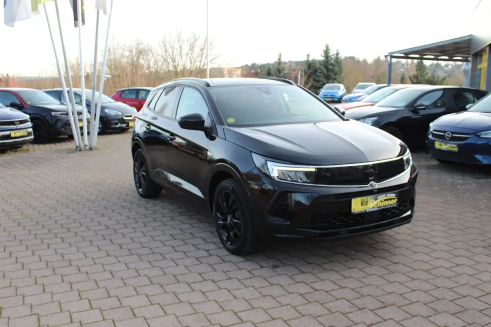 Opel Grandland Plug-in-Hybrid4 1.6 DI Automatik GS Line Schwarz - 1
