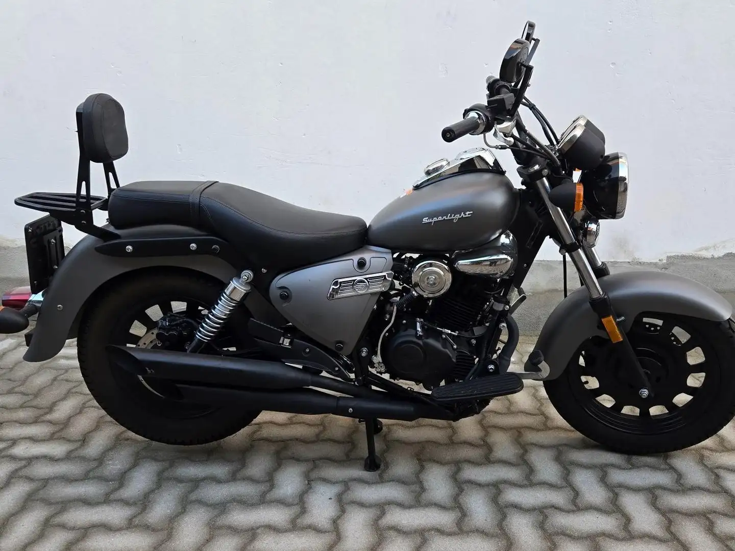 Keeway Superlight 125 Gris - 1