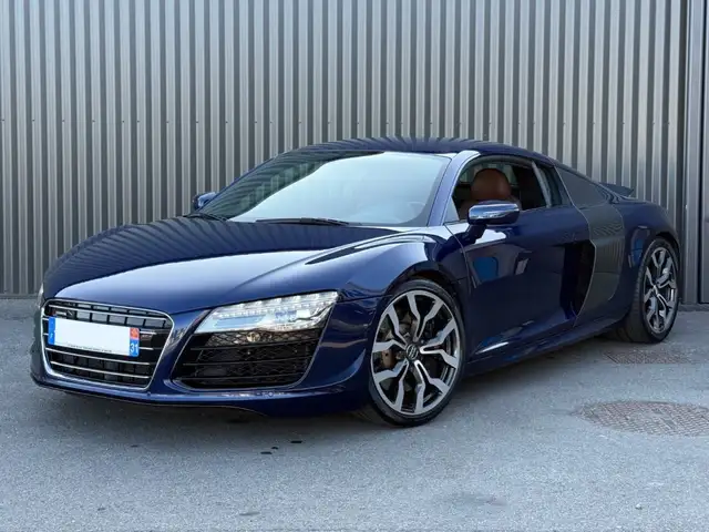 Audi R8 (2) 5.2 V10 FSI 525ch S-Tronic 7